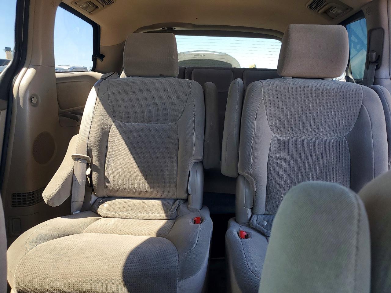 2005 Toyota Sienna Le 7 Passenger Tan vin: 5TDZA23CX5S308660