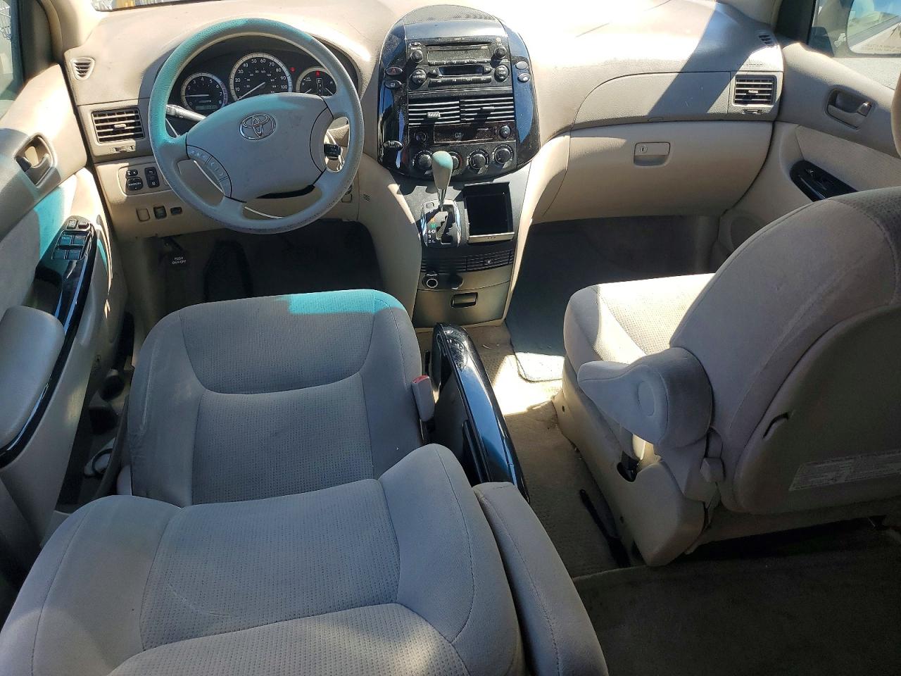 2005 Toyota Sienna Le 7 Passenger Tan vin: 5TDZA23CX5S308660
