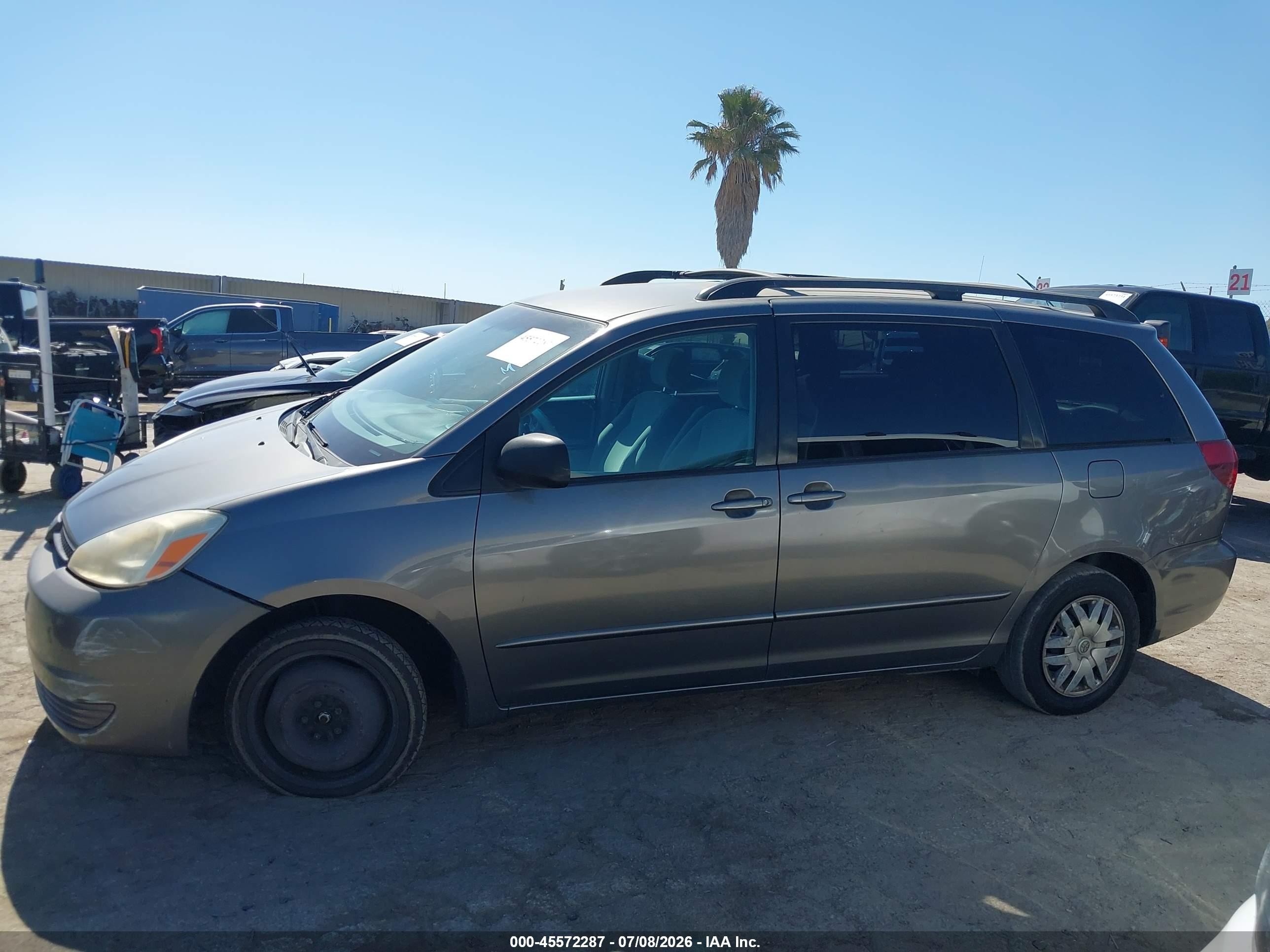 2005 Toyota Sienna Le Gray vin: 5TDZA23CX5S326172