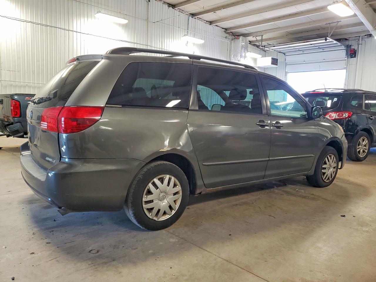2005 Toyota Sienna Le 8 Passenger Серый vin: 5TDZA23CX5S343053
