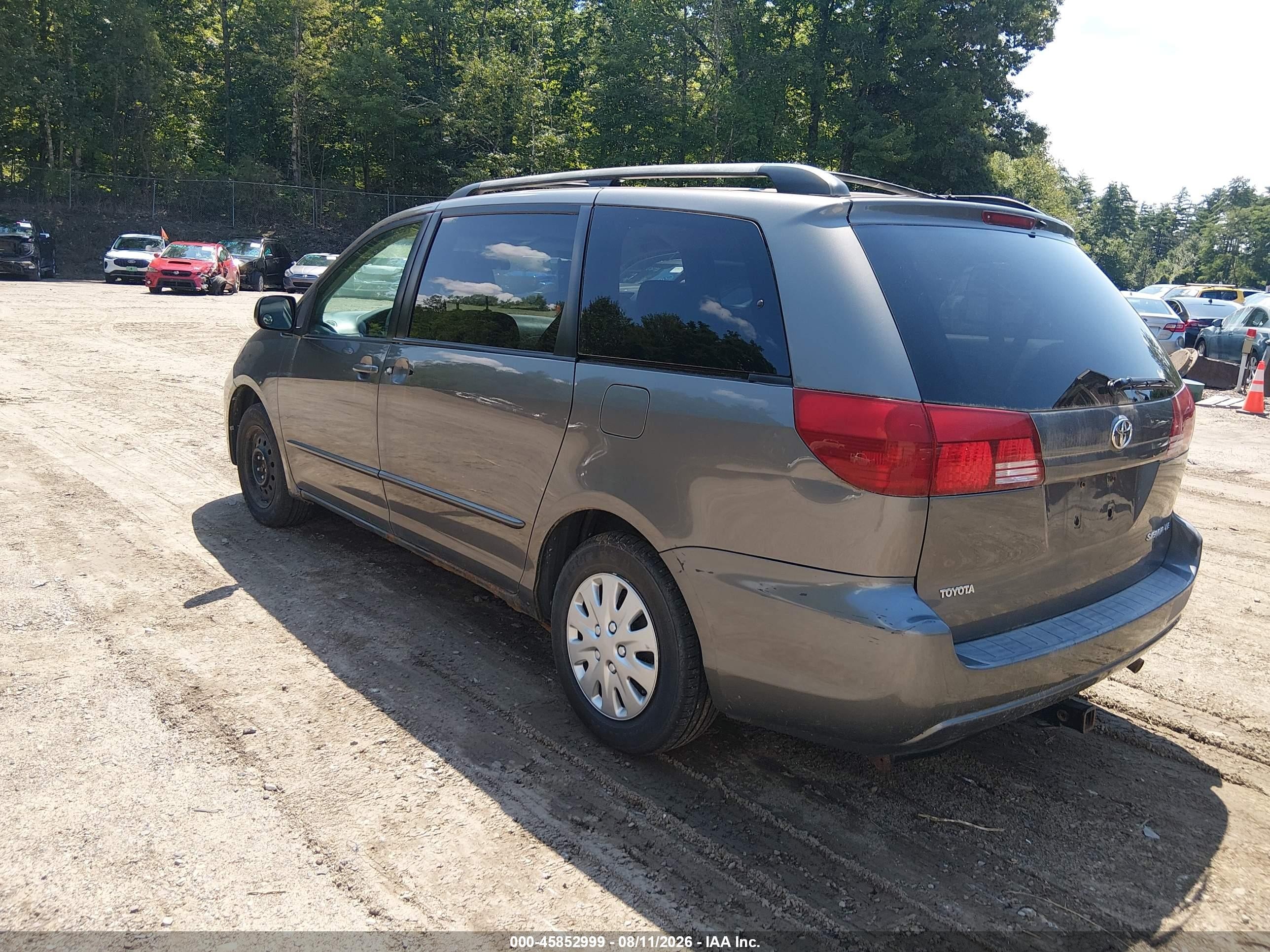 2005 Toyota Sienna Le Silver vin: 5TDZA23CX5S363920