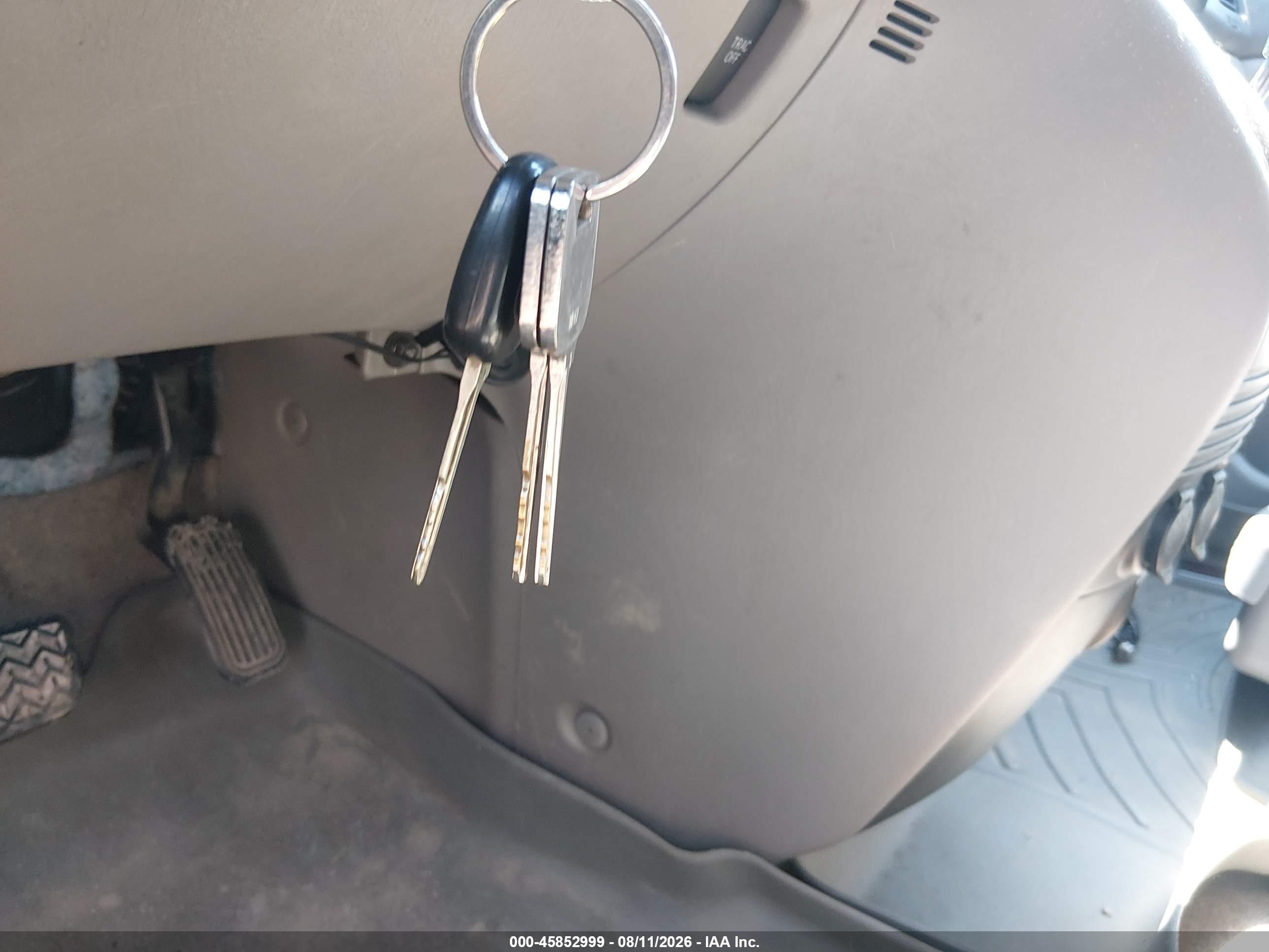 2005 Toyota Sienna Le Silver vin: 5TDZA23CX5S363920