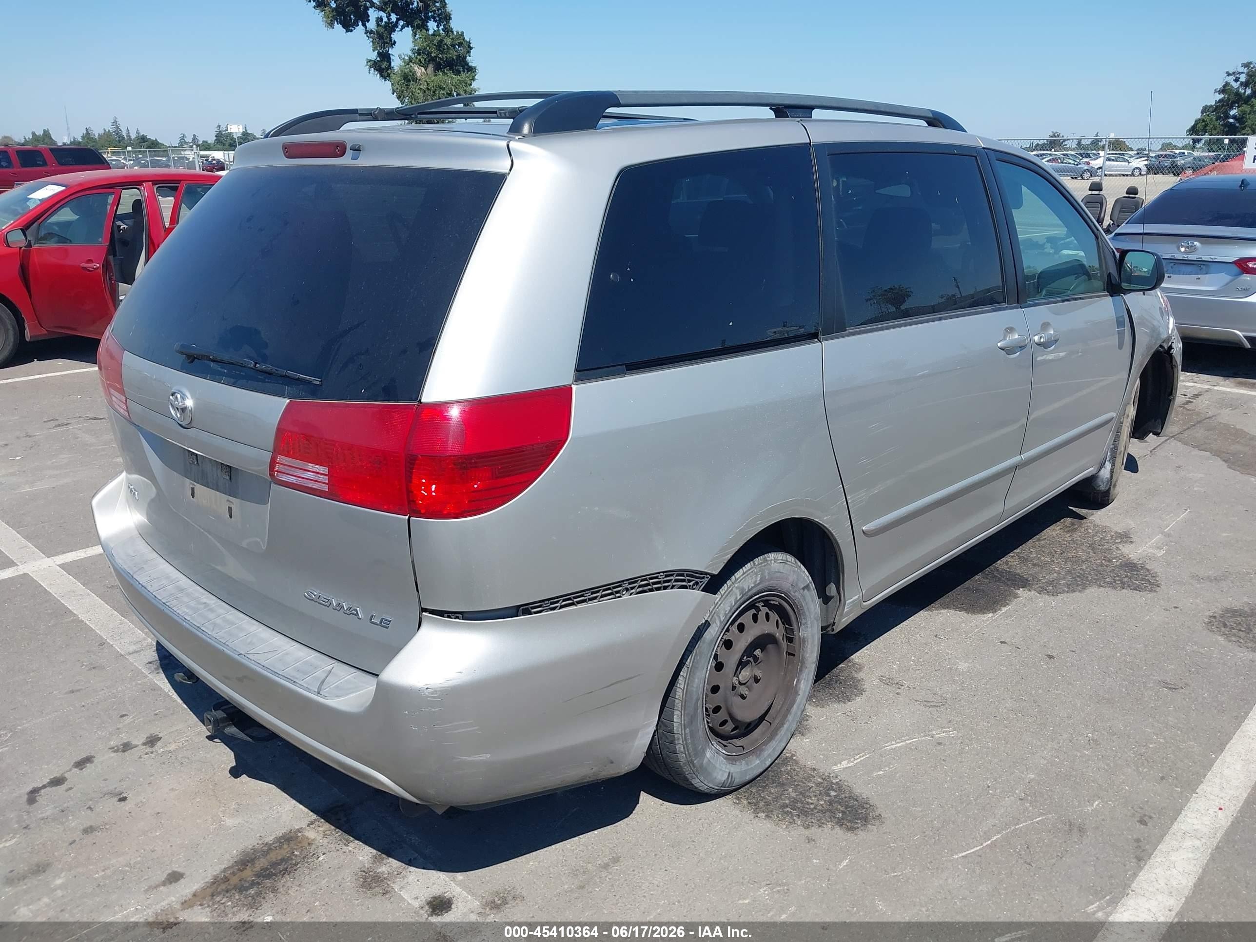 2005 Toyota Sienna Le Silver vin: 5TDZA23CX5S367109