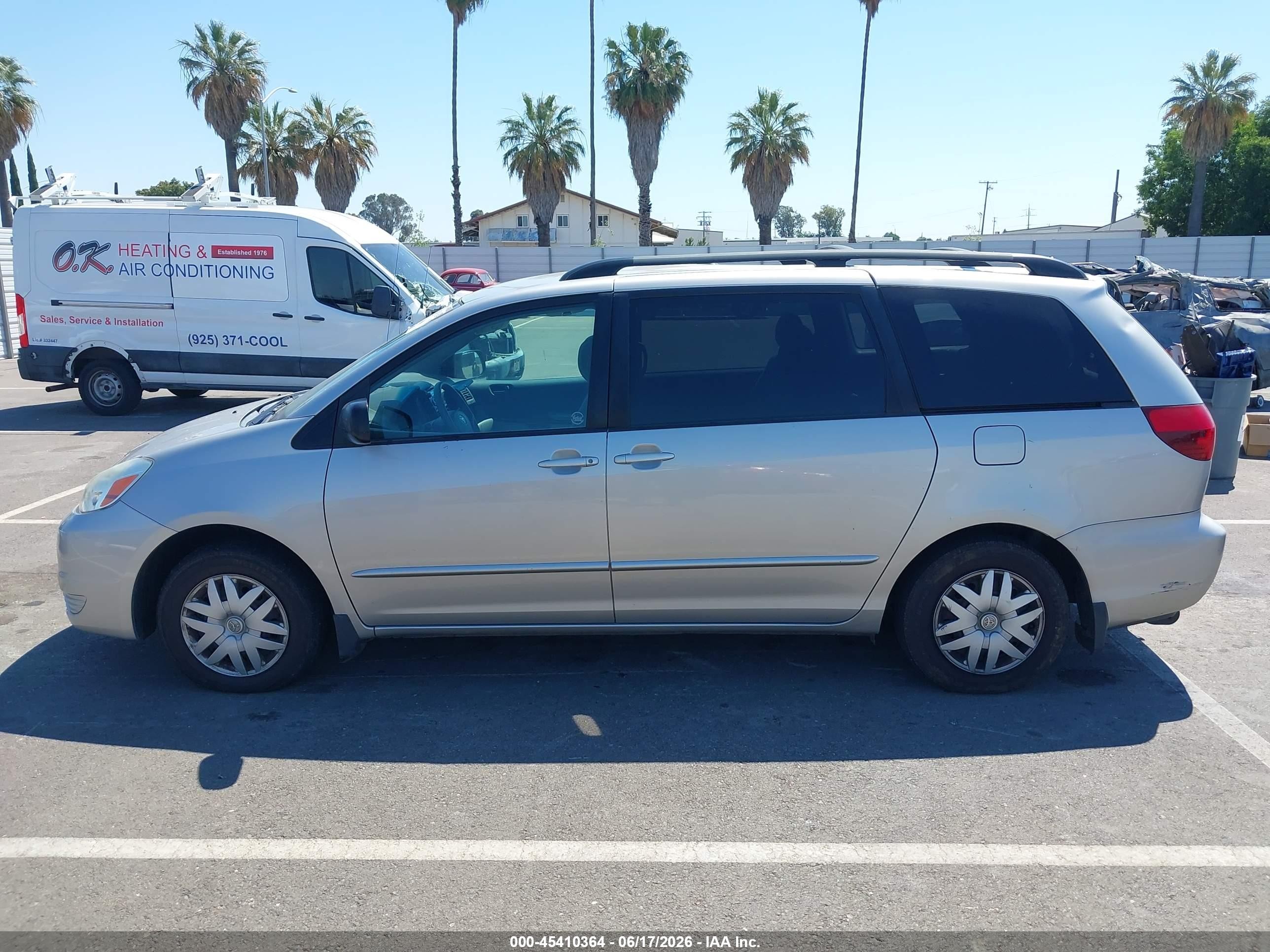 2005 Toyota Sienna Le Silver vin: 5TDZA23CX5S367109