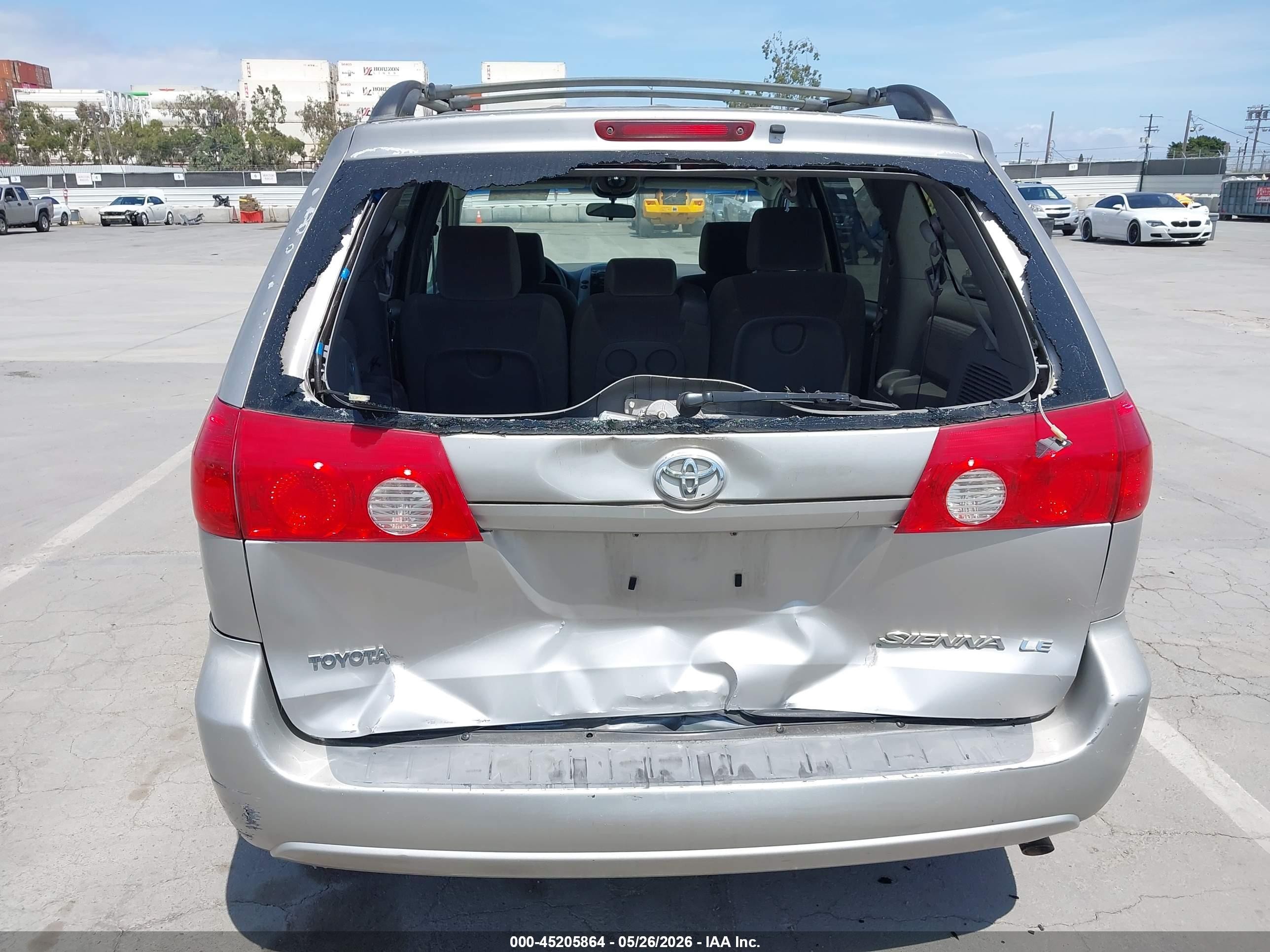 2006 Toyota Sienna Le Silver vin: 5TDZA23CX6S437869