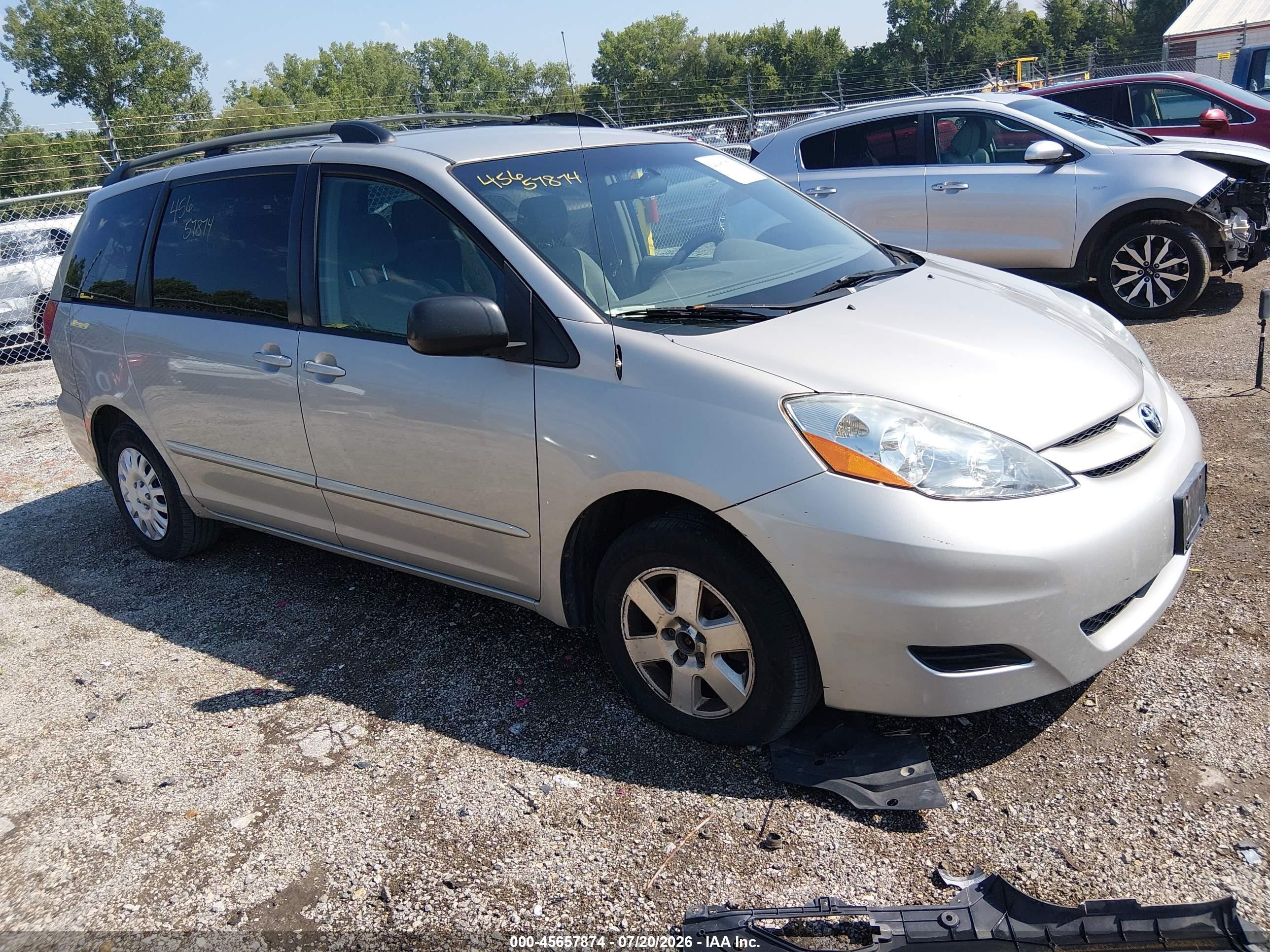 2006 Toyota Sienna Le Silver vin: 5TDZA23CX6S449925