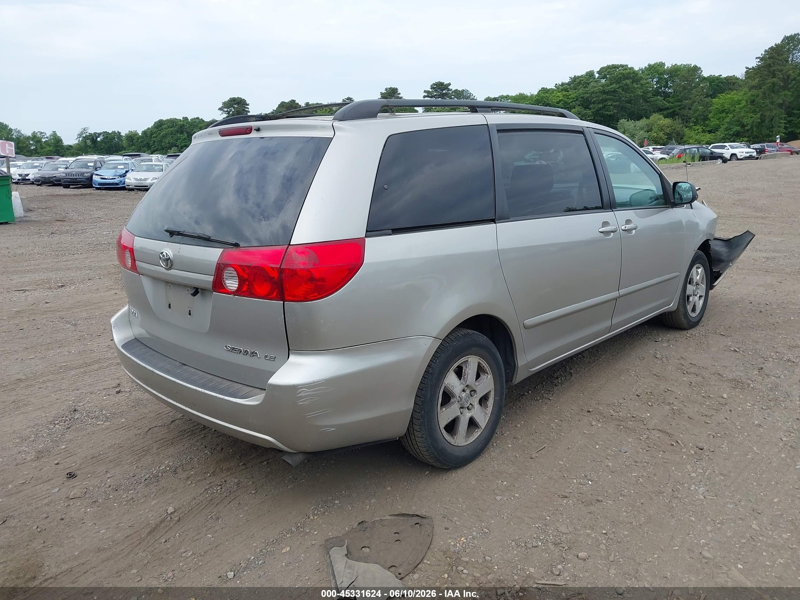 2006 Toyota Sienna Le Silver vin: 5TDZA23CX6S493374