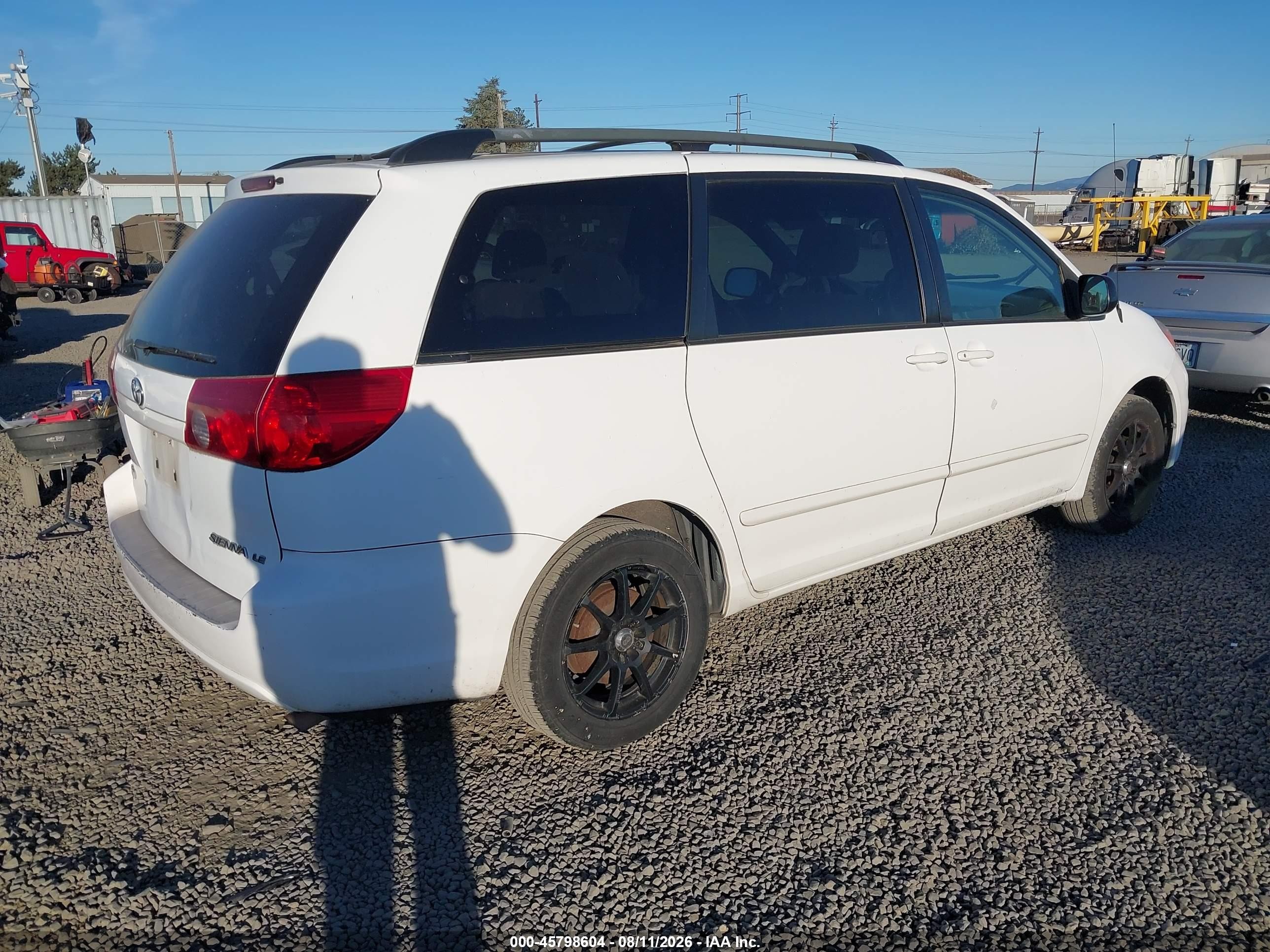 2006 Toyota Sienna Le White vin: 5TDZA23CX6S539513