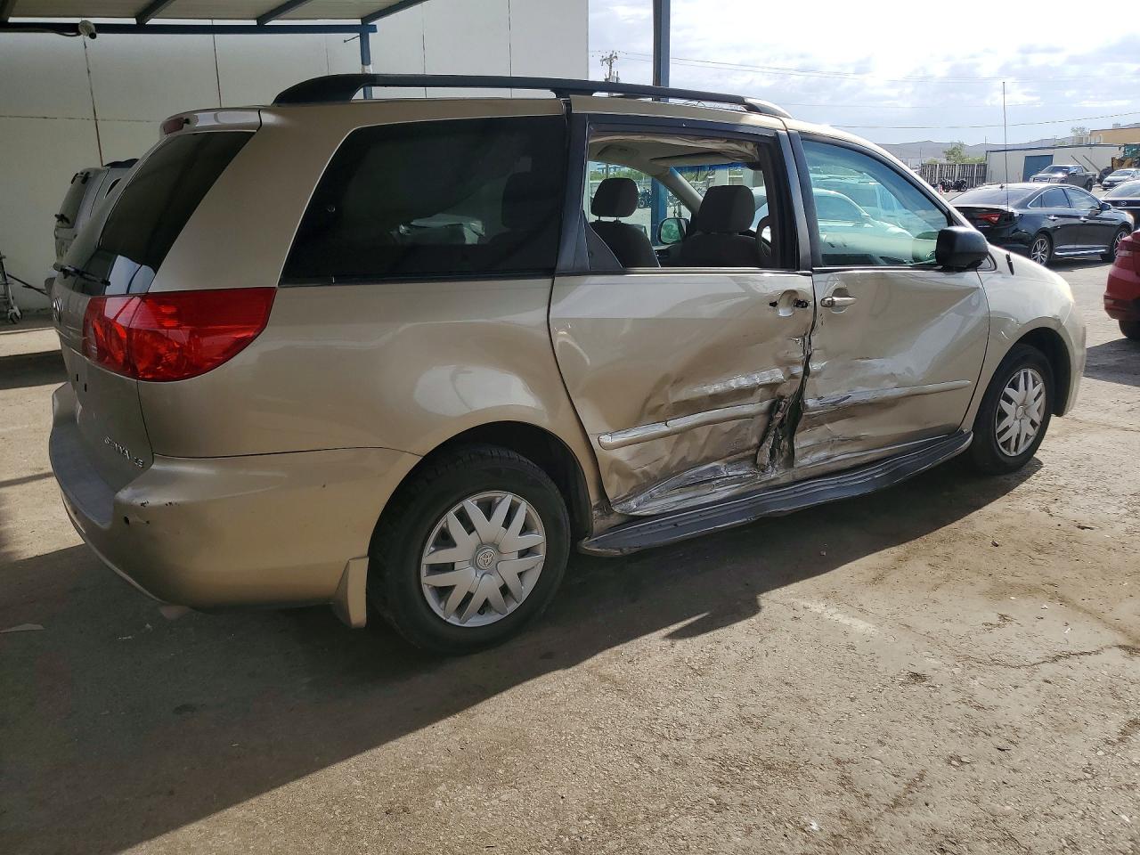 2006 Toyota Sienna Le 7 Passenger Tan vin: 5TDZA23CX6S539897