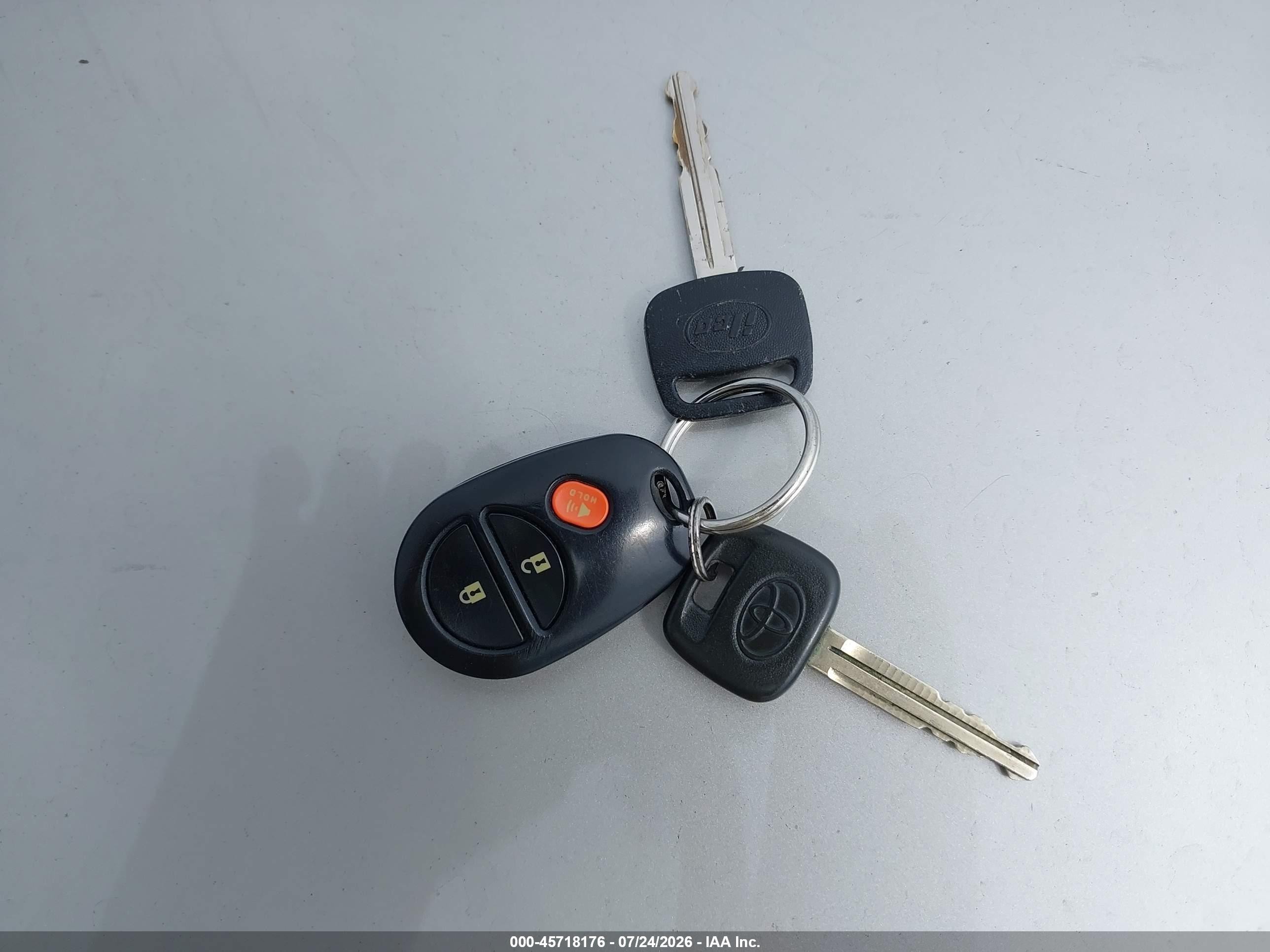 2006 Toyota Sienna Ce Серебряный vin: 5TDZA23CX6S557171