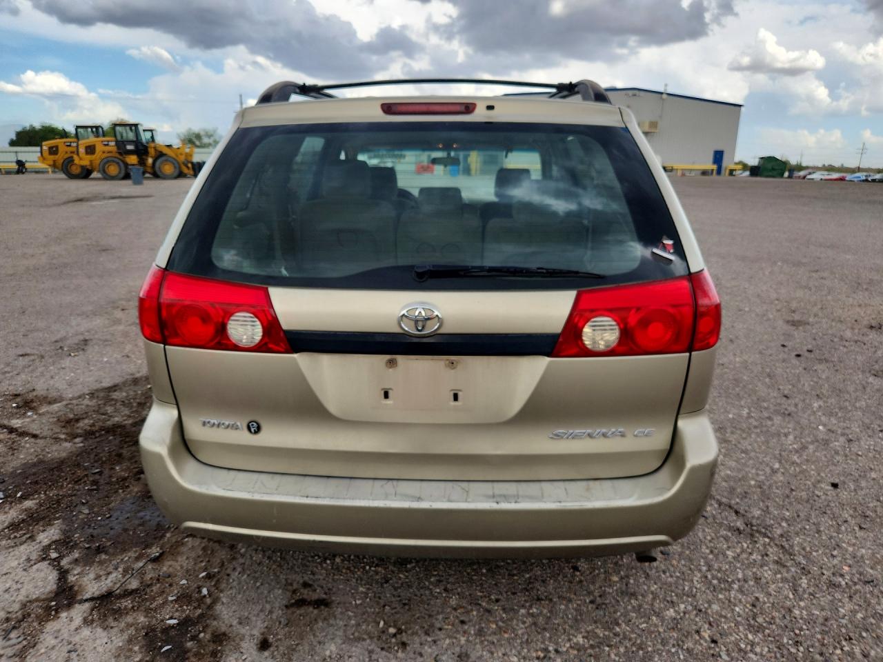 2006 Toyota Sienna Ce 8 Passenger Желто-коричневый vin: 5TDZA23CX6S565173