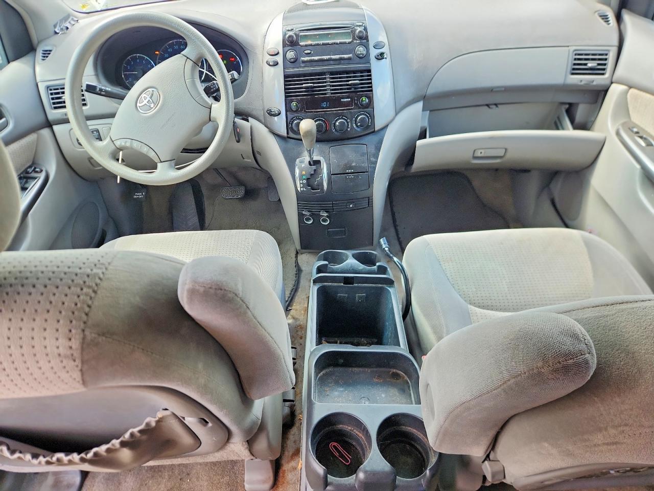 2006 Toyota Sienna Le 7 Passenger Серебряный vin: 5TDZA23CX6S573757