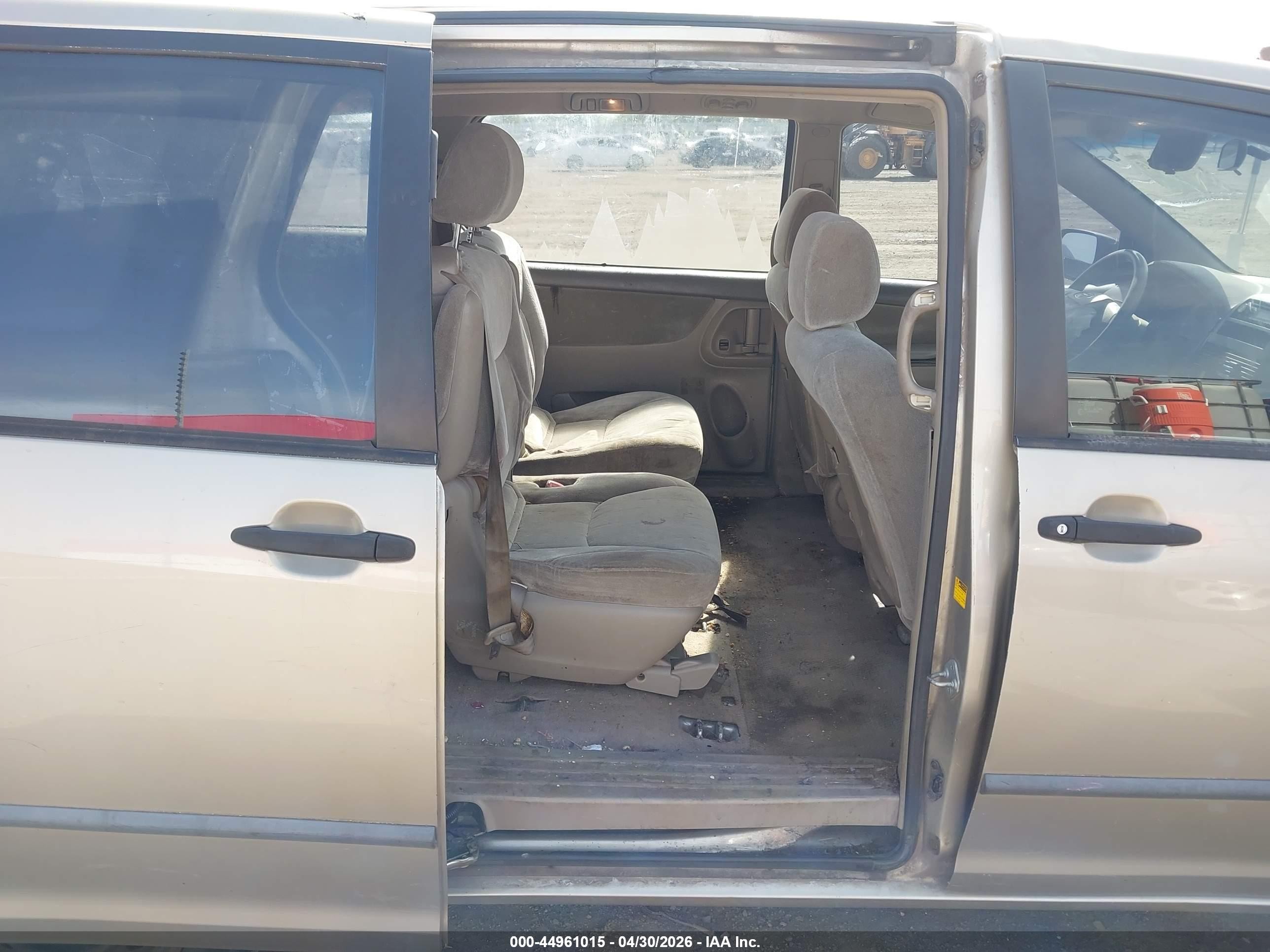2004 Toyota Sienna Ce Brown vin: 5TDZA29C04S017963