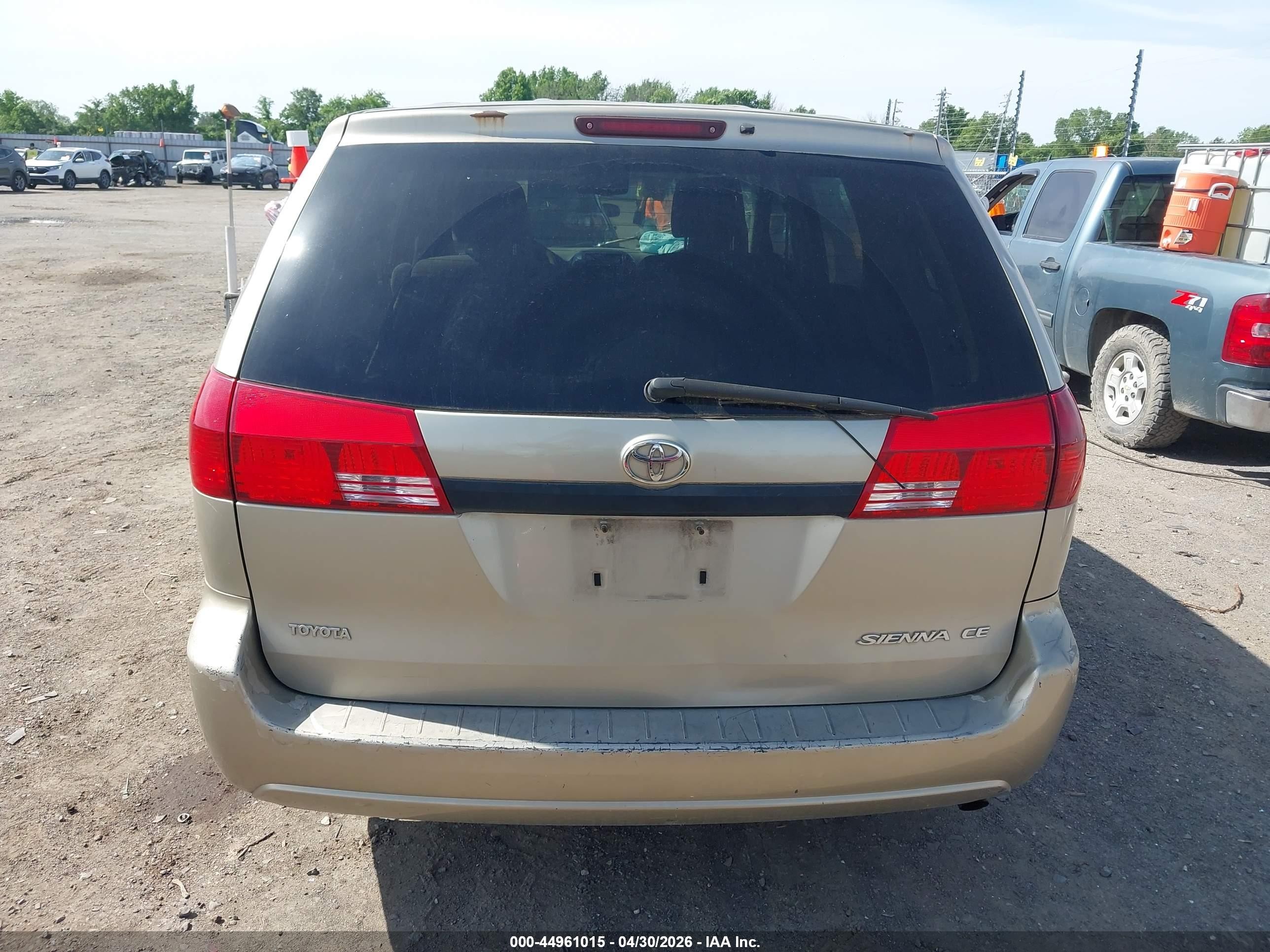 2004 Toyota Sienna Ce Brown vin: 5TDZA29C04S017963