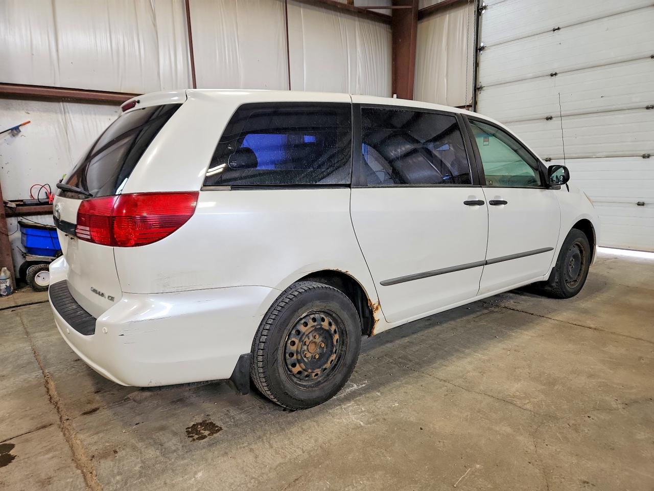2005 Toyota Sienna Ce White vin: 5TDZA29C05S239551