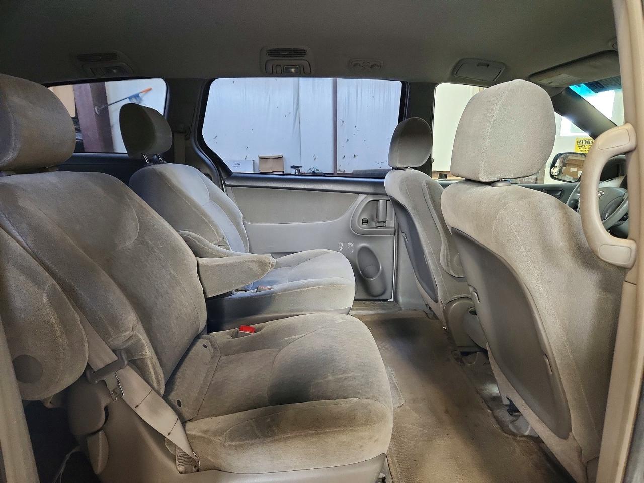 2005 Toyota Sienna Ce White vin: 5TDZA29C05S239551