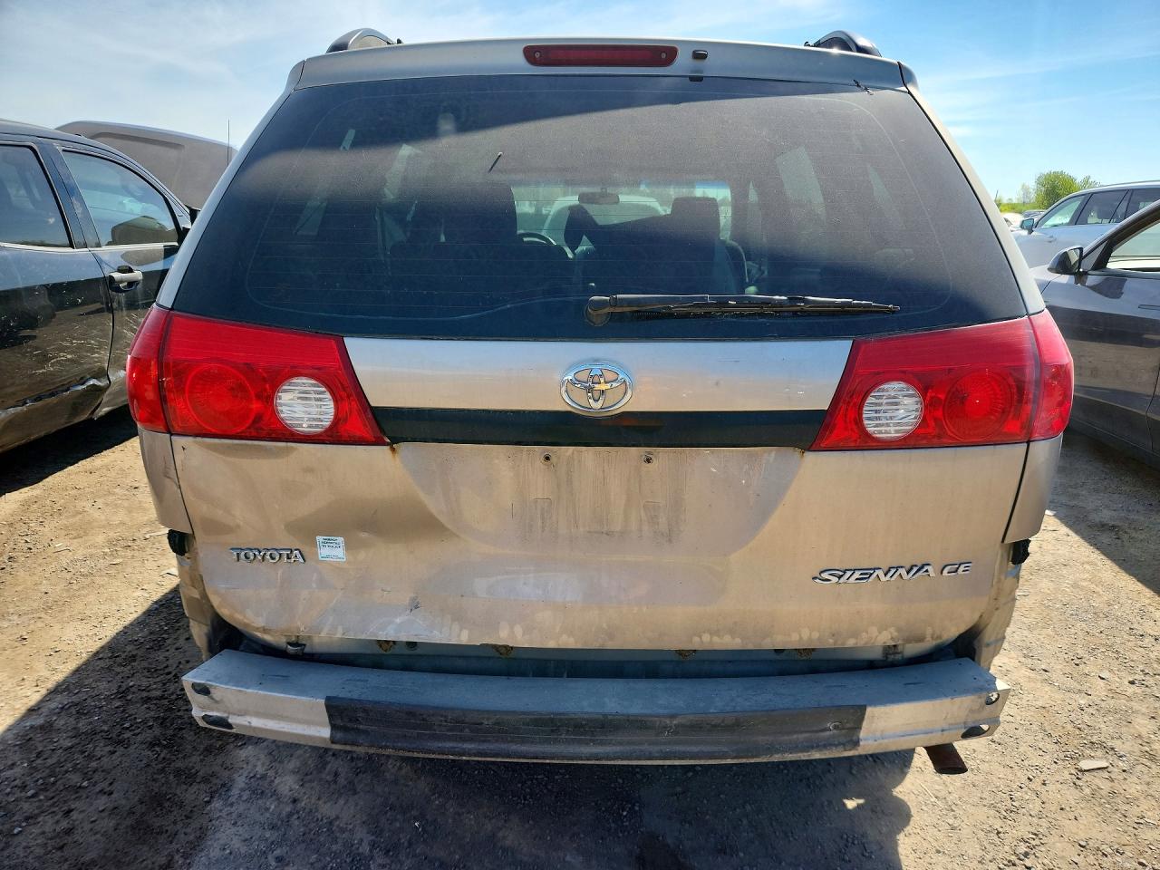 2006 Toyota Sienna Ce Brown vin: 5TDZA29C36S410181