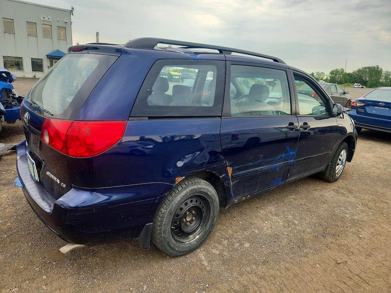 2006 Toyota Sienna Ce Blue vin: 5TDZA29C36S486502