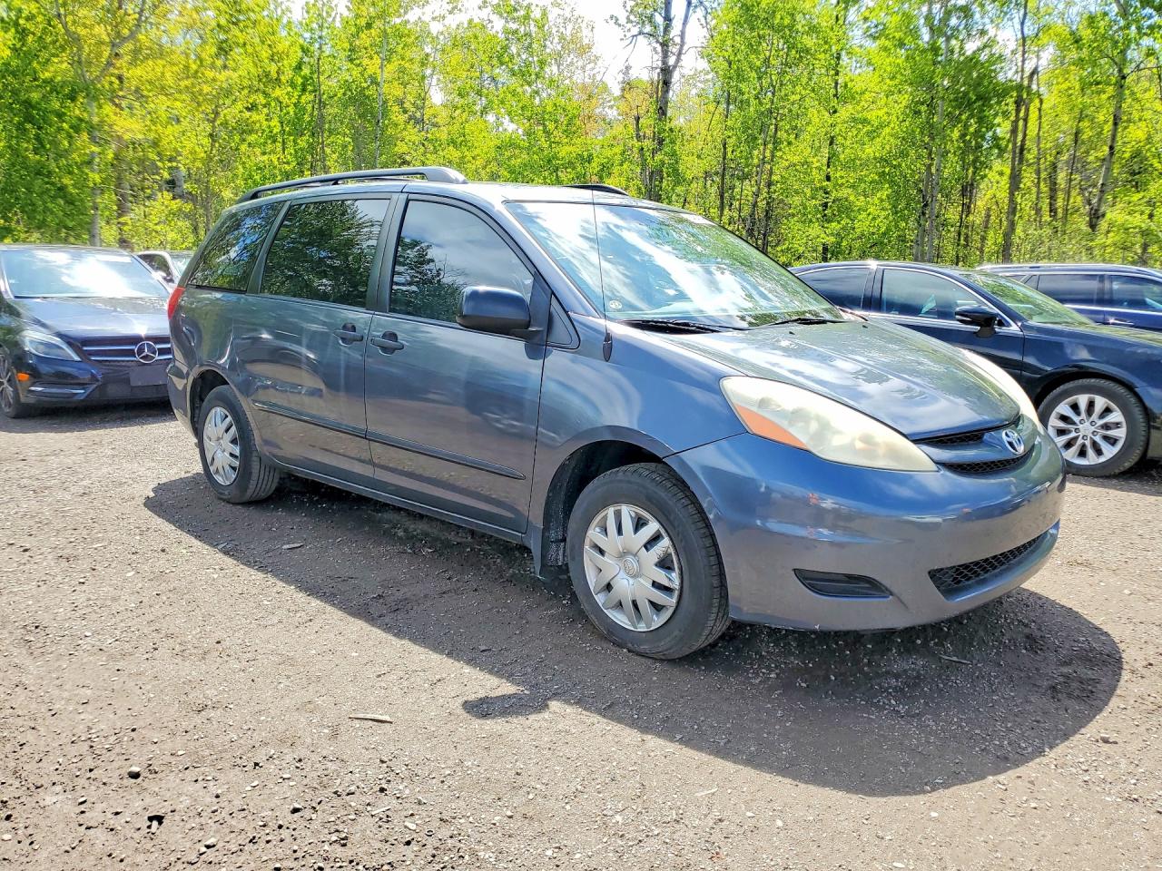 2006 Toyota Sienna Ce Charcoal vin: 5TDZA29C36S509079