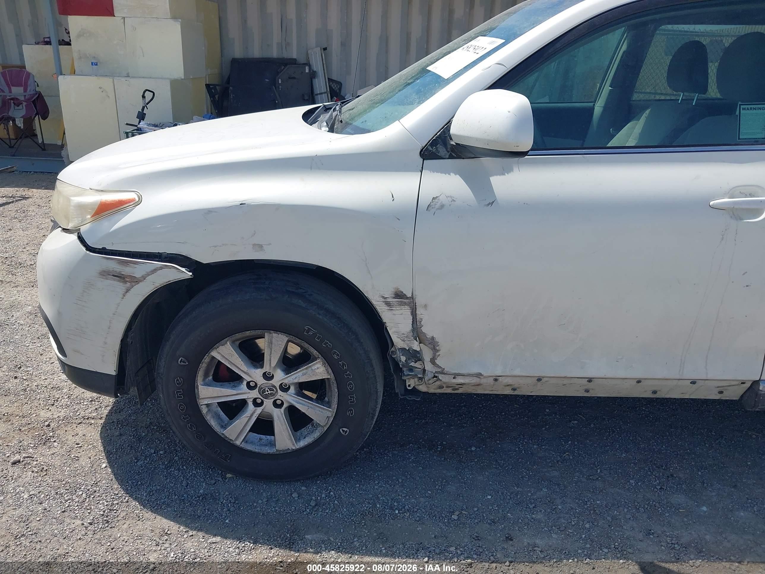 2012 Toyota Highlander   White vin: 5TDZA3EH0CS021386