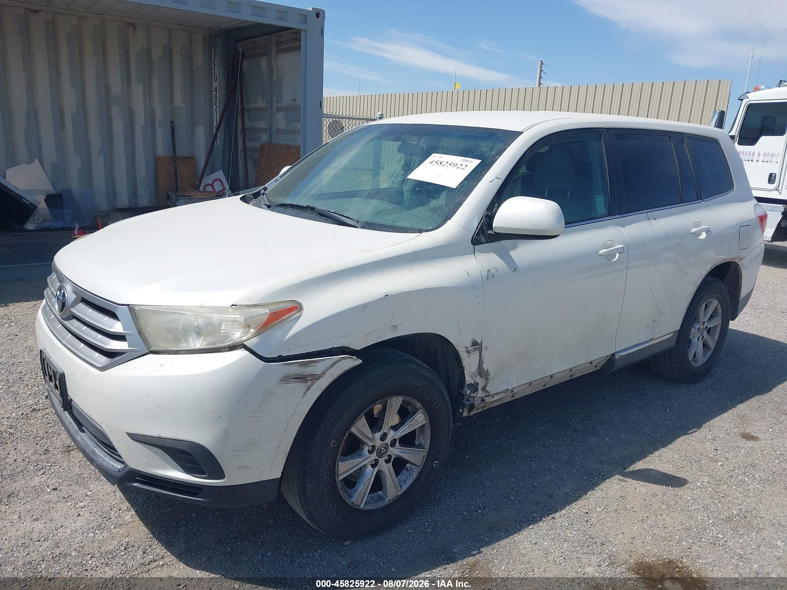 2012 Toyota Highlander   White vin: 5TDZA3EH0CS021386