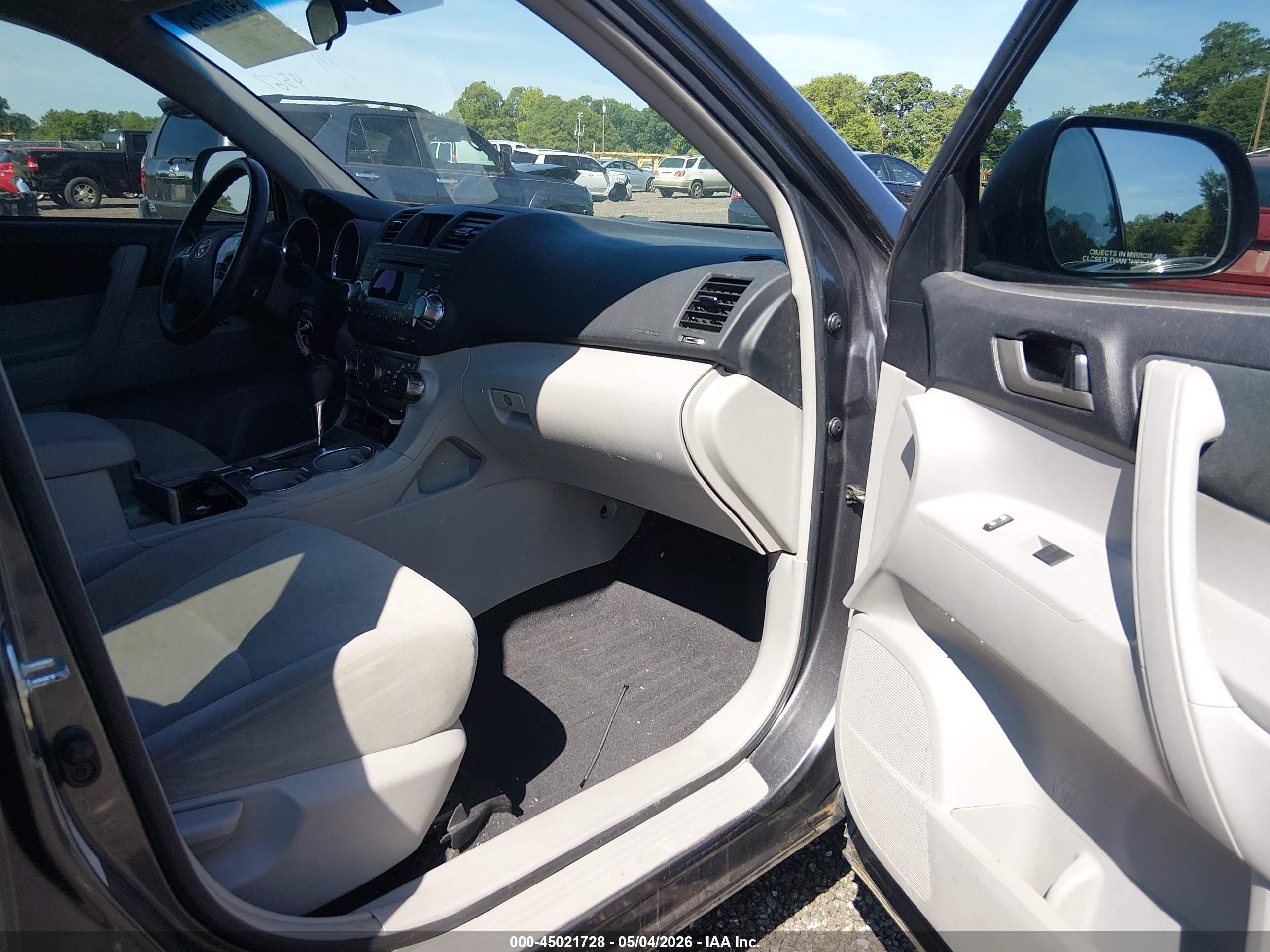 2012 Toyota Highlander Gray vin: 5TDZA3EH0CS029567
