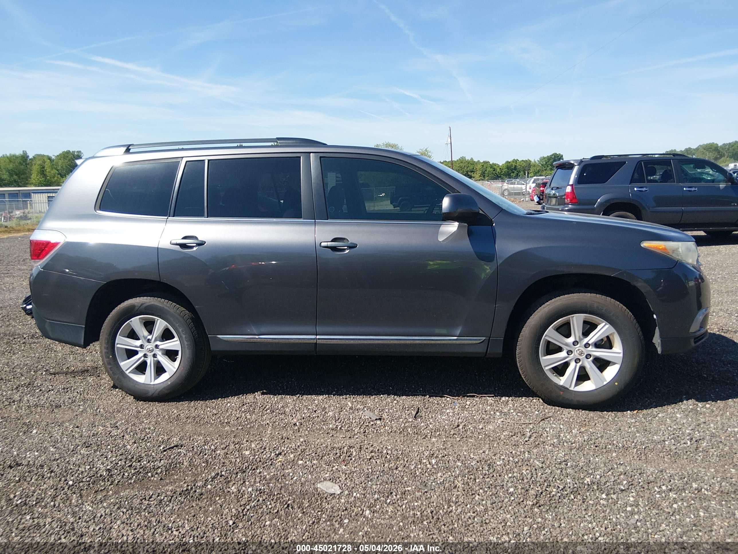2012 Toyota Highlander Gray vin: 5TDZA3EH0CS029567