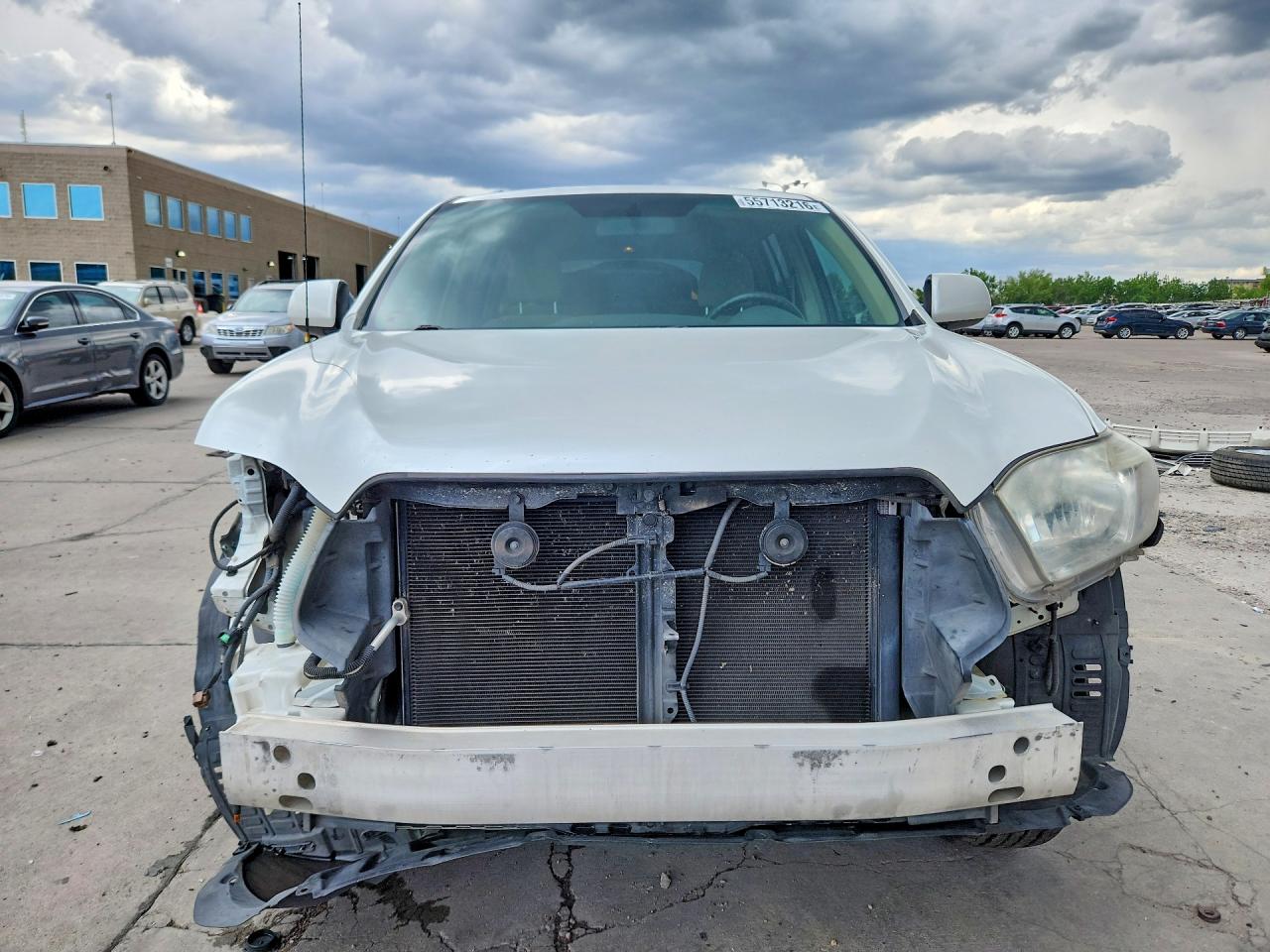 2010 Toyota Highlander Base White vin: 5TDZA3EH1AS006845