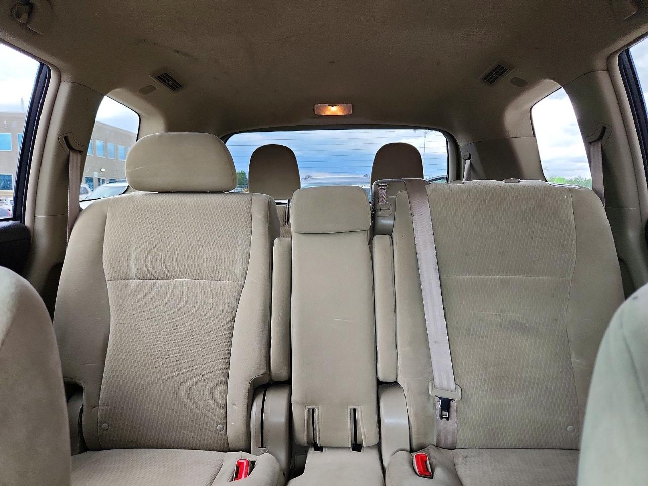2010 Toyota Highlander Base White vin: 5TDZA3EH1AS006845