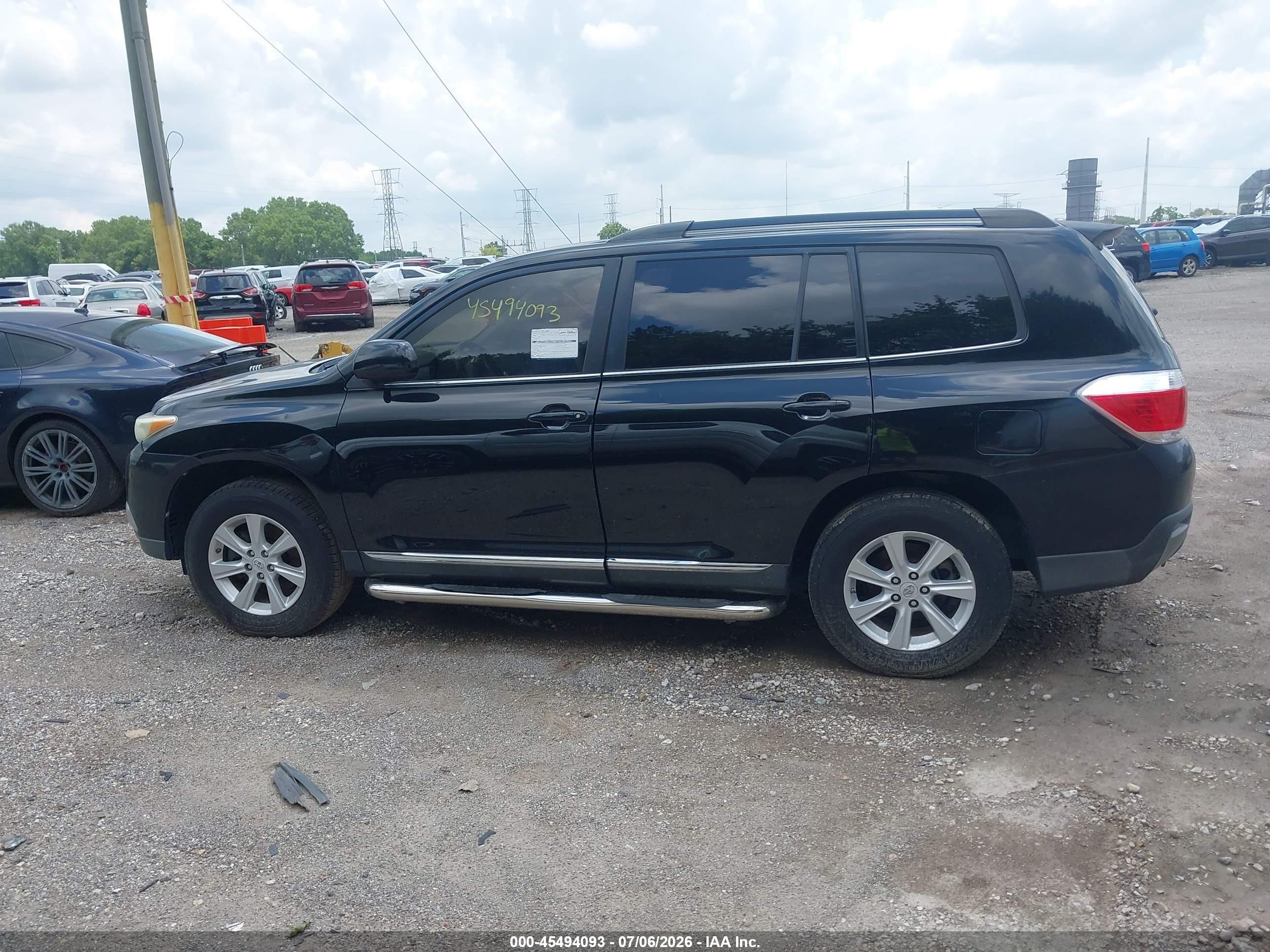 2011 Toyota Highlander   Черный vin: 5TDZA3EH1BS013537