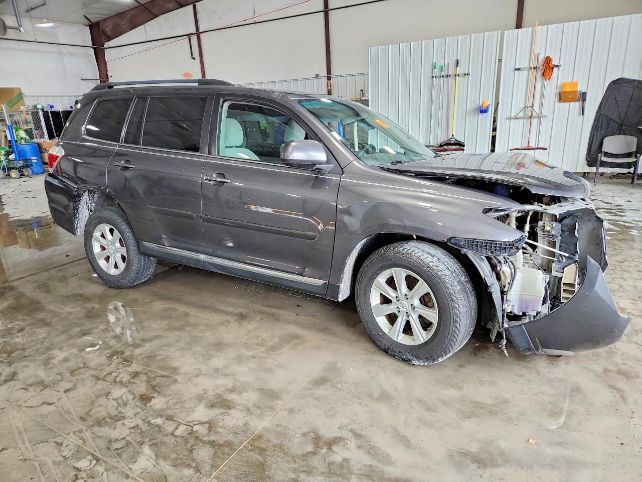 2011 Toyota Highlander Base Gray vin: 5TDZA3EH2BS008041