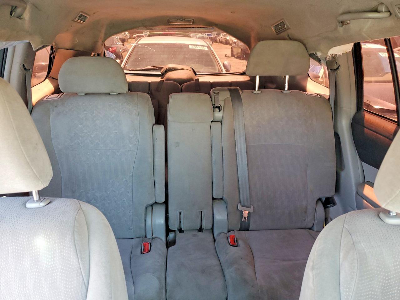 2012 Toyota Highlander Base Silver vin: 5TDZA3EH2CS022006