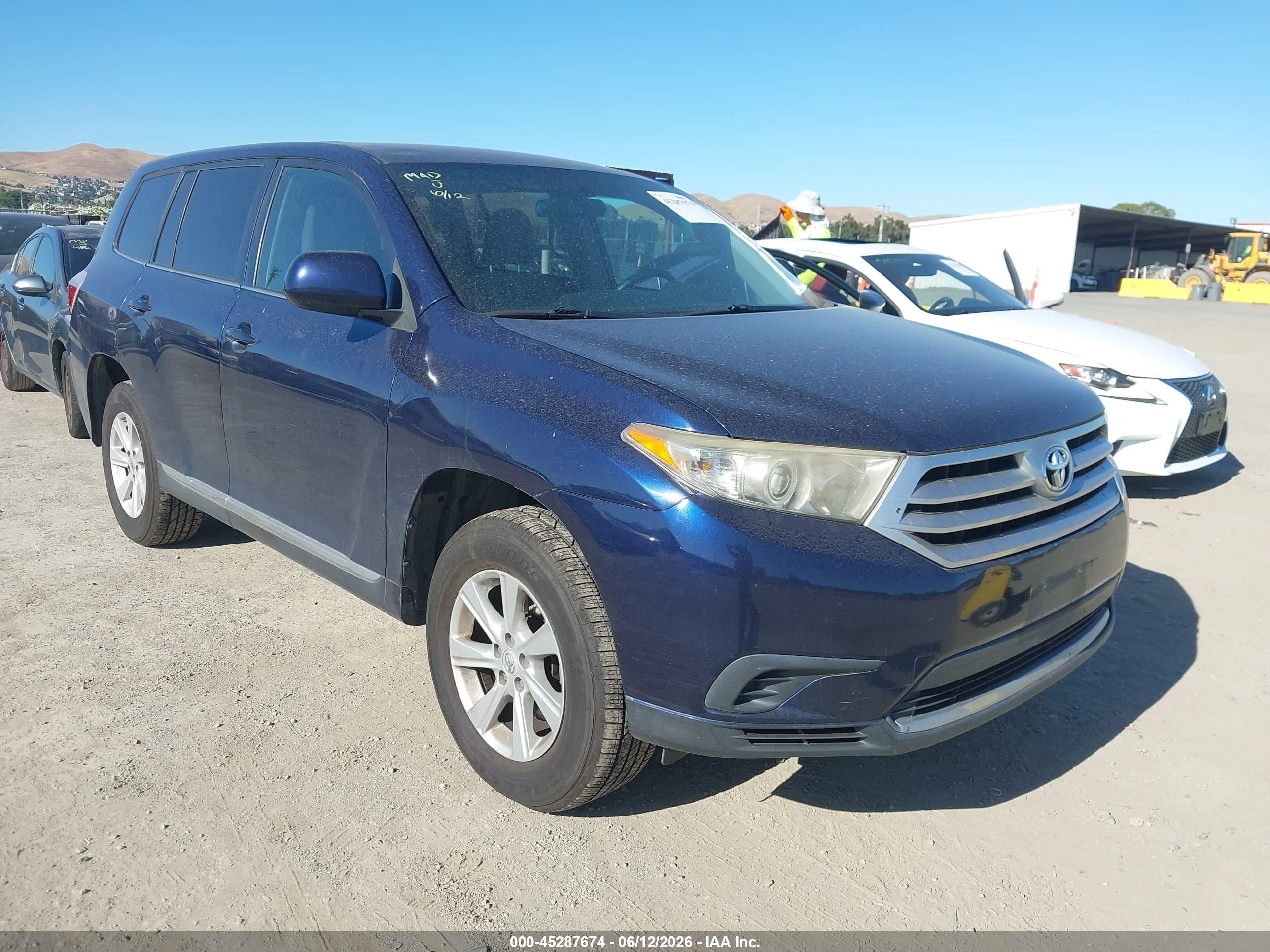 2013 Toyota Highlander   Dark Blue vin: 5TDZA3EH2DS044170