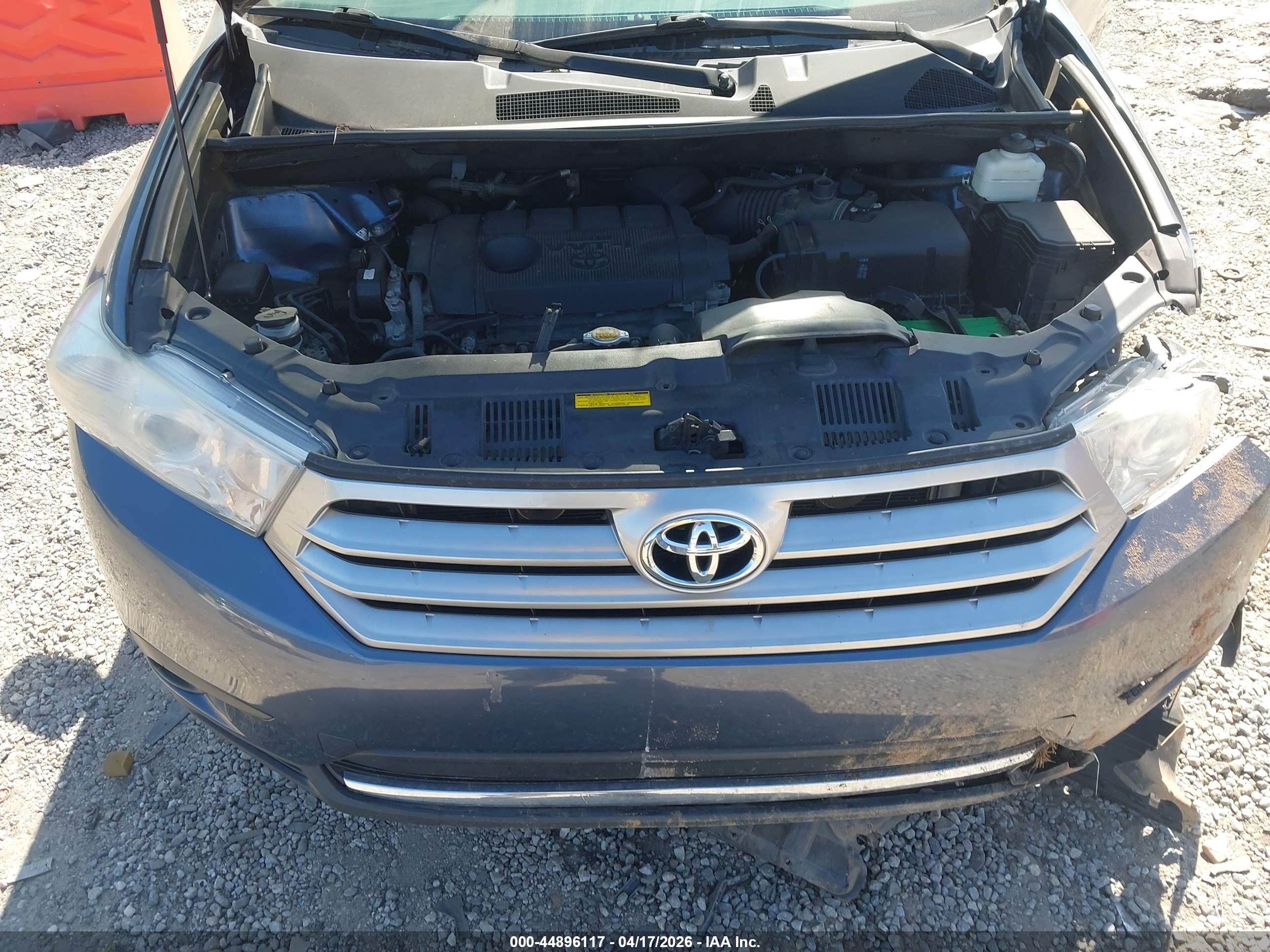 2013 Toyota Highlander   Dark Blue vin: 5TDZA3EH2DS044945