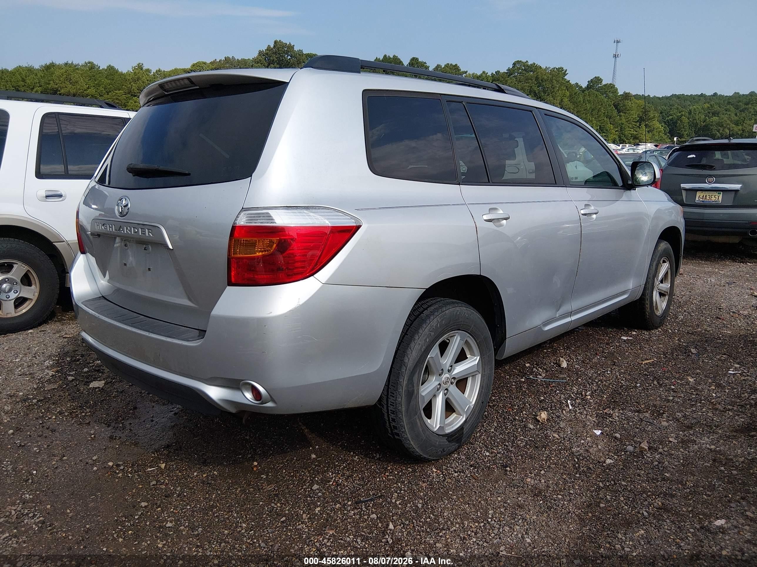 2010 Toyota Highlander   Silver vin: 5TDZA3EH3AS006006