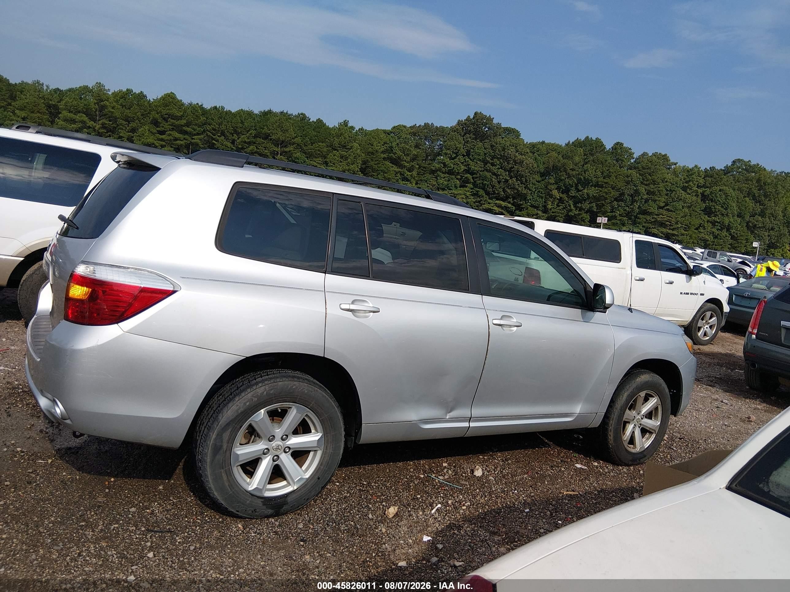2010 Toyota Highlander   Silver vin: 5TDZA3EH3AS006006