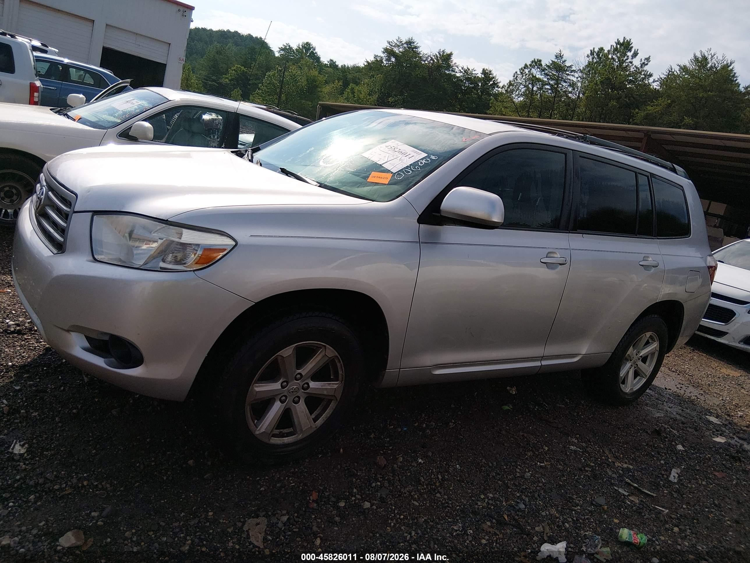 2010 Toyota Highlander   Silver vin: 5TDZA3EH3AS006006