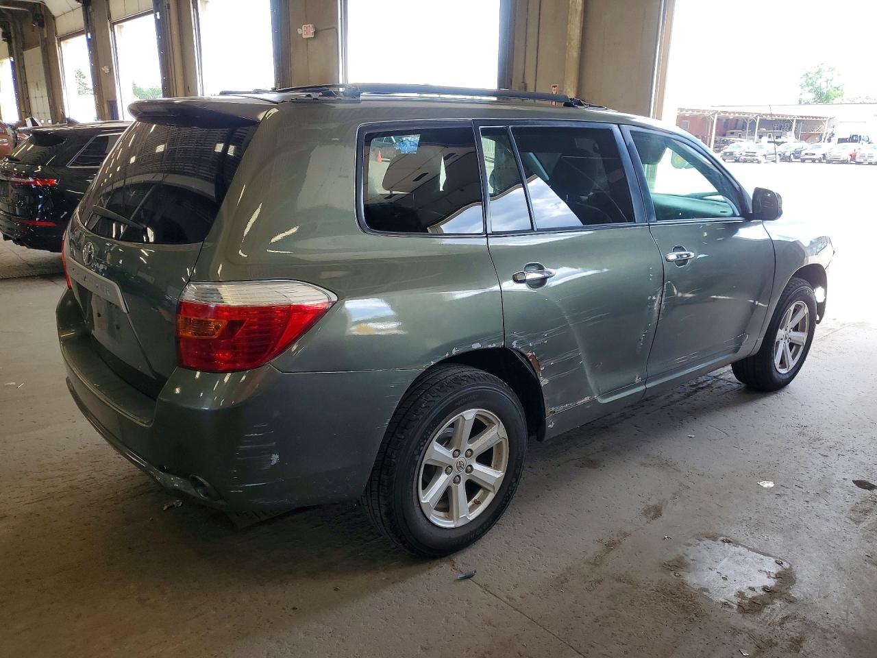 2010 Toyota Highlander Base Green vin: 5TDZA3EH3AS007155