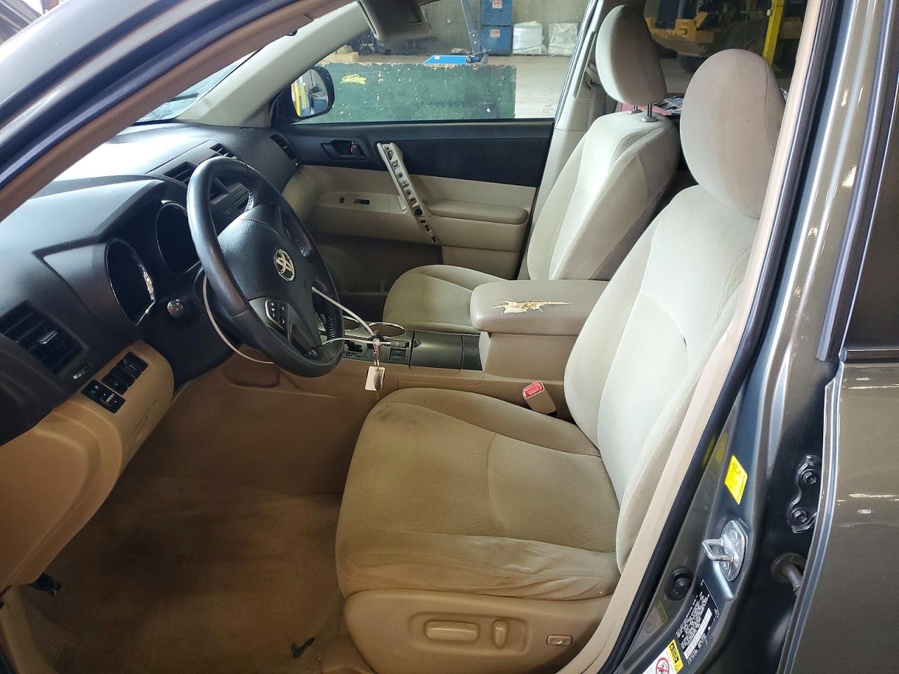 2010 Toyota Highlander Base Green vin: 5TDZA3EH3AS007155