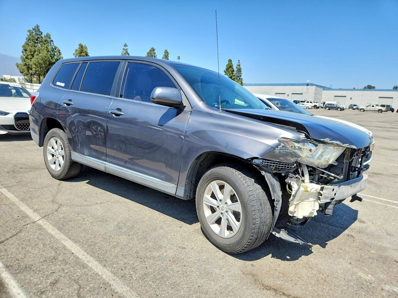 2012 Toyota Highlander Base Gray vin: 5TDZA3EH3CS021995