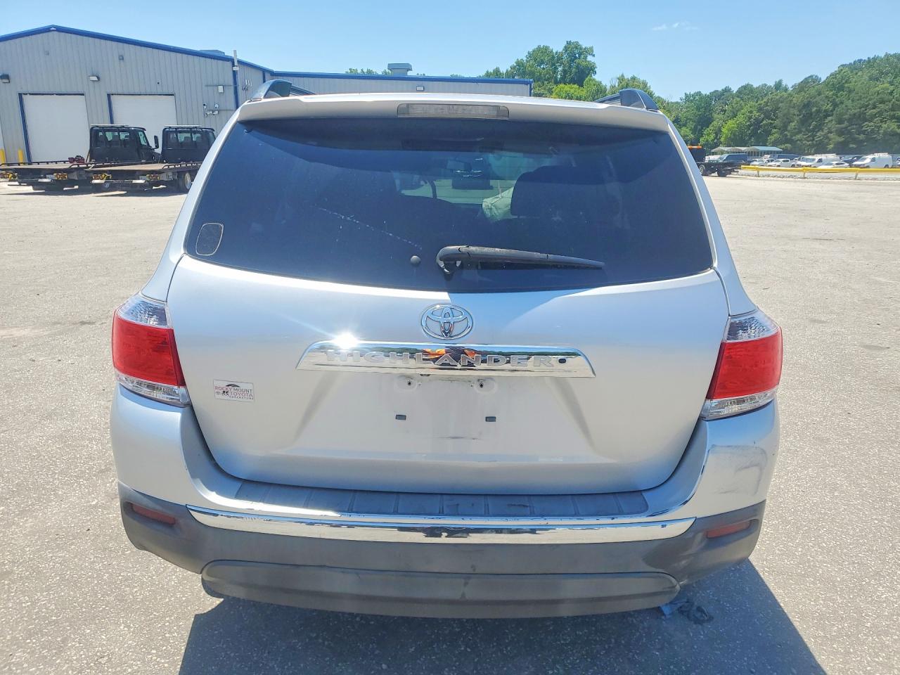 2013 Toyota Highlander Silver vin: 5TDZA3EH3DS033260