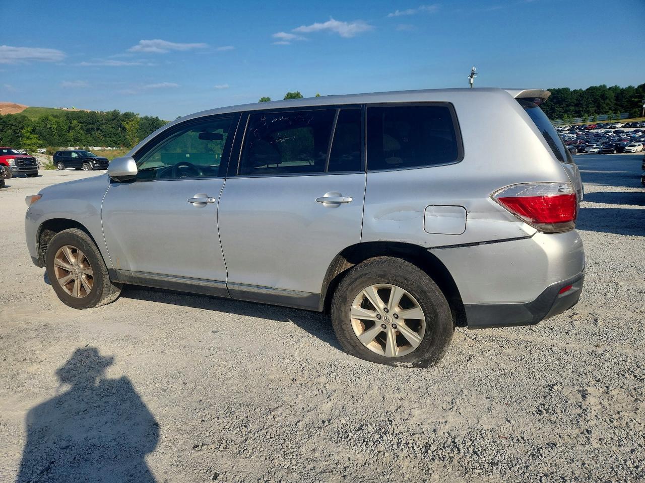 2013 Toyota Highlander Base Silver vin: 5TDZA3EH3DS033498