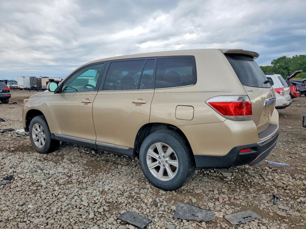 2011 Toyota Highlander Base Gold vin: 5TDZA3EH5BS016196