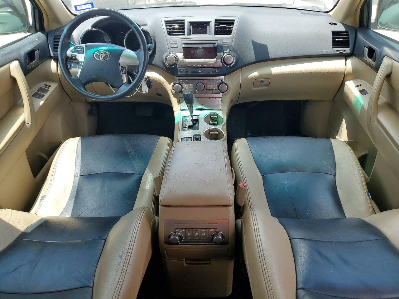 2012 Toyota Highlander Base White vin: 5TDZA3EH5CS019214