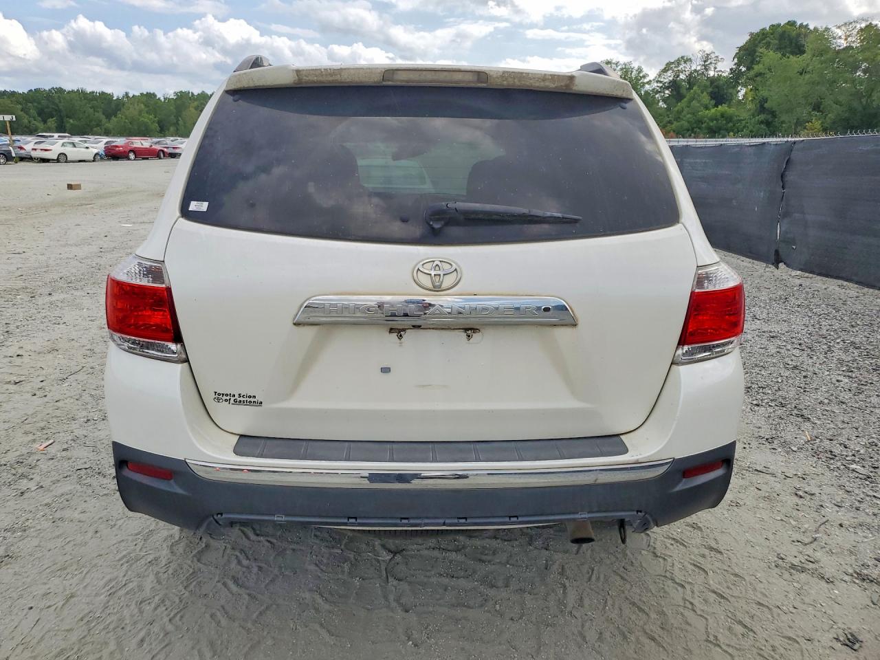 2013 Toyota Highlander Plus Белый vin: 5TDZA3EH5DS044762