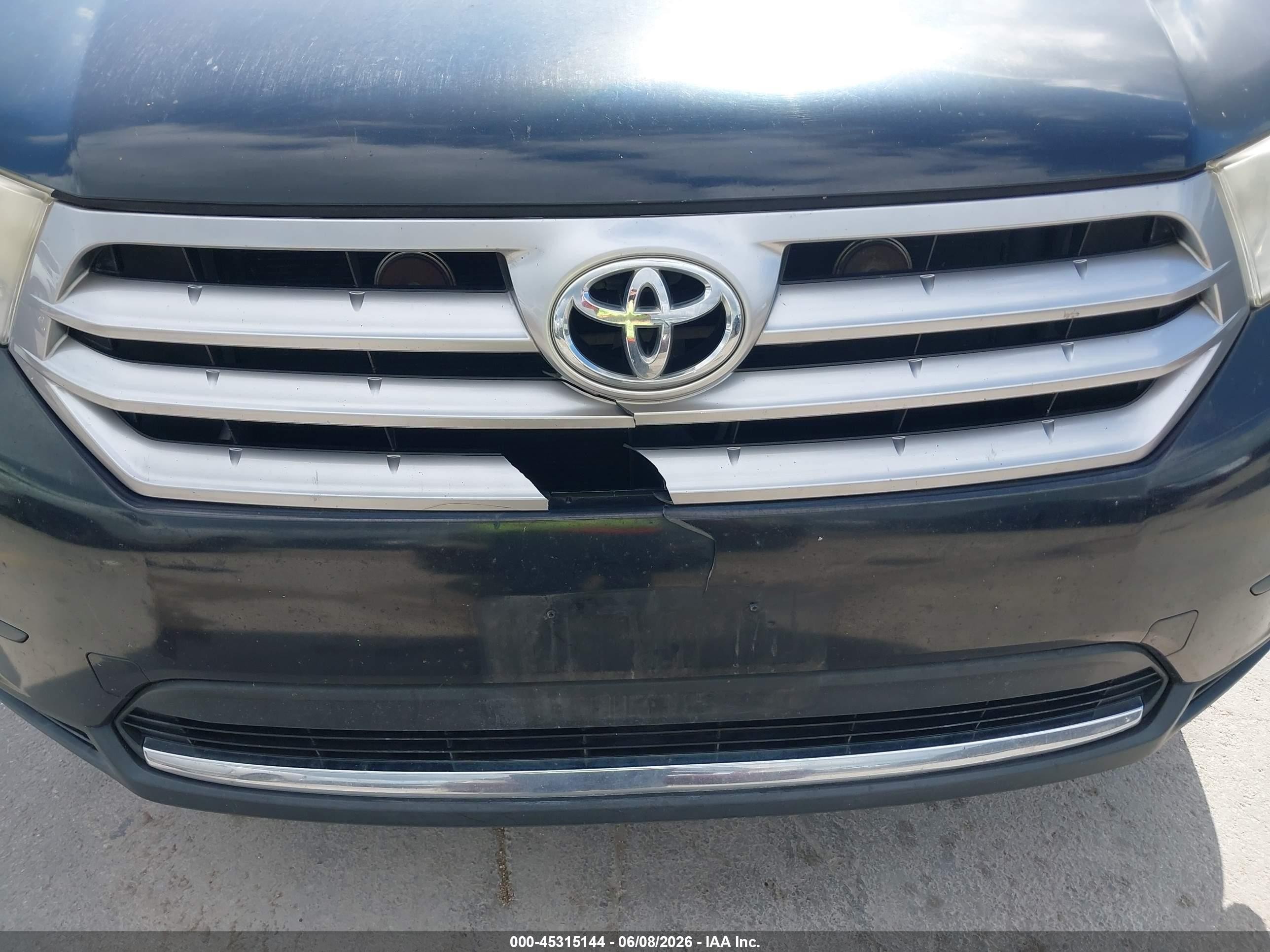2013 Toyota Highlander   Black vin: 5TDZA3EH5DS044986