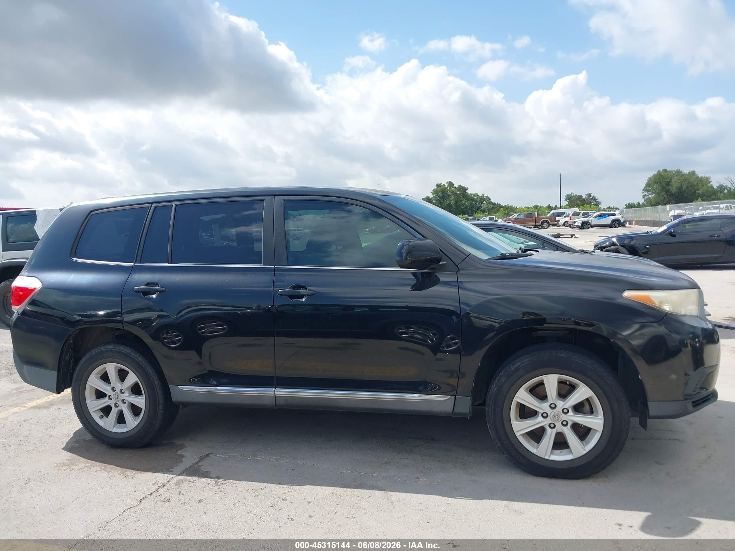 2013 Toyota Highlander   Black vin: 5TDZA3EH5DS044986