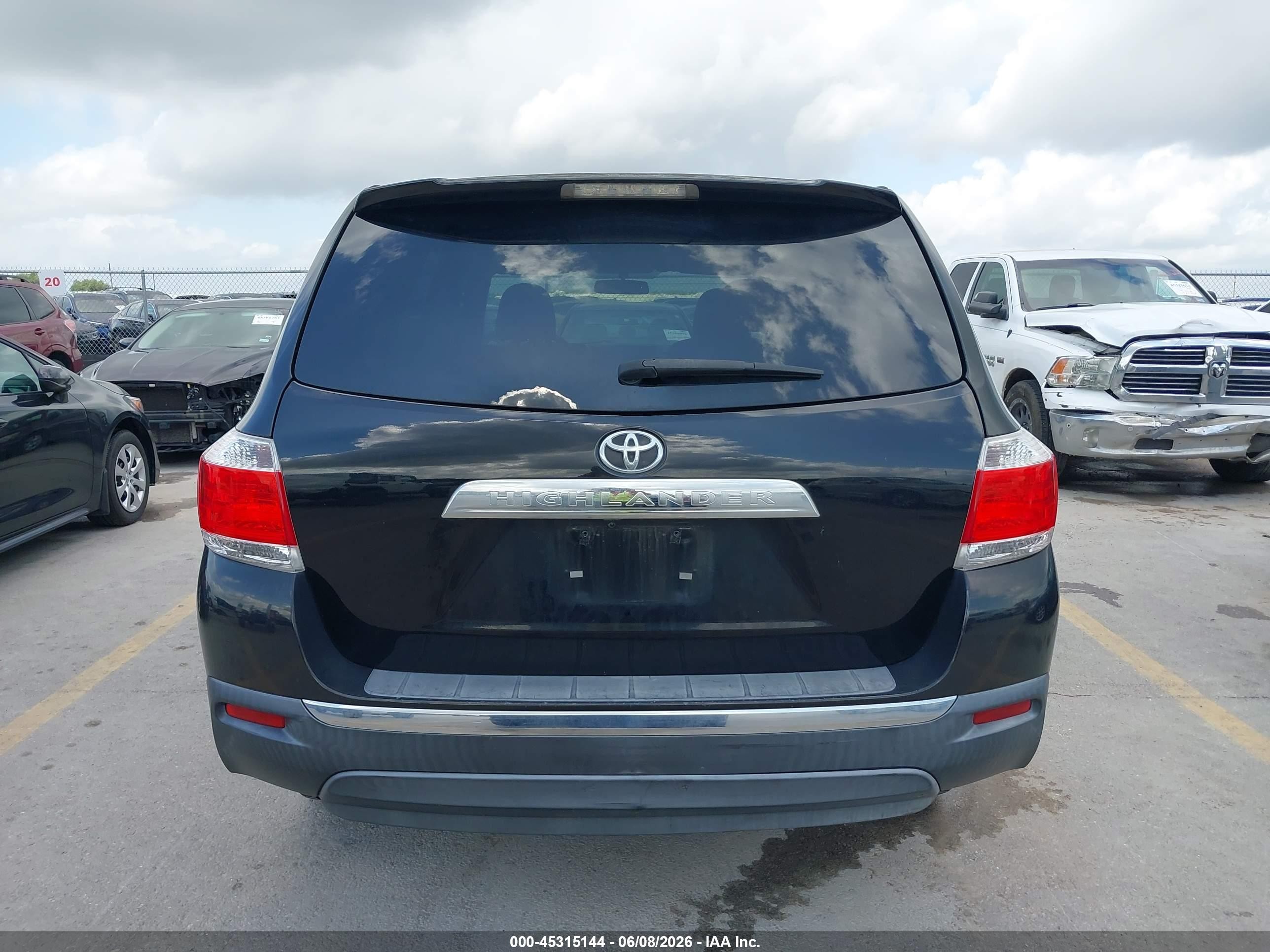 2013 Toyota Highlander   Black vin: 5TDZA3EH5DS044986