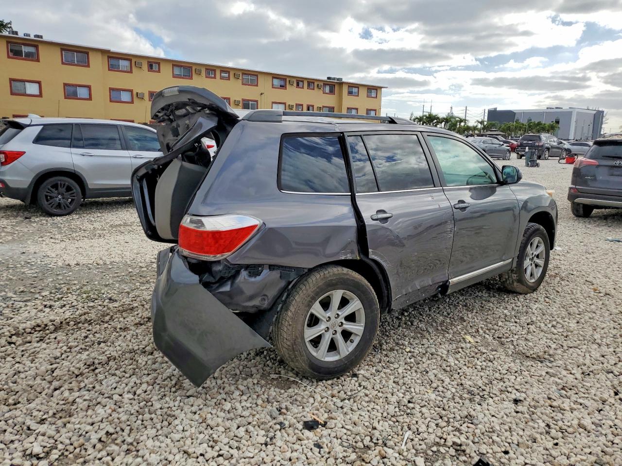 2012 Toyota Highlander Base Gray vin: 5TDZA3EH6CS030111