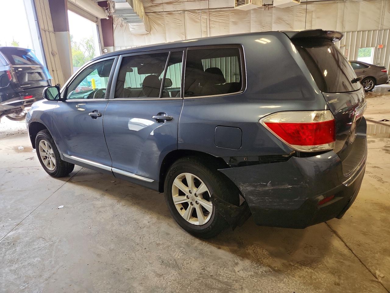 2013 Toyota Highlander Base Синий vin: 5TDZA3EH6DS044124